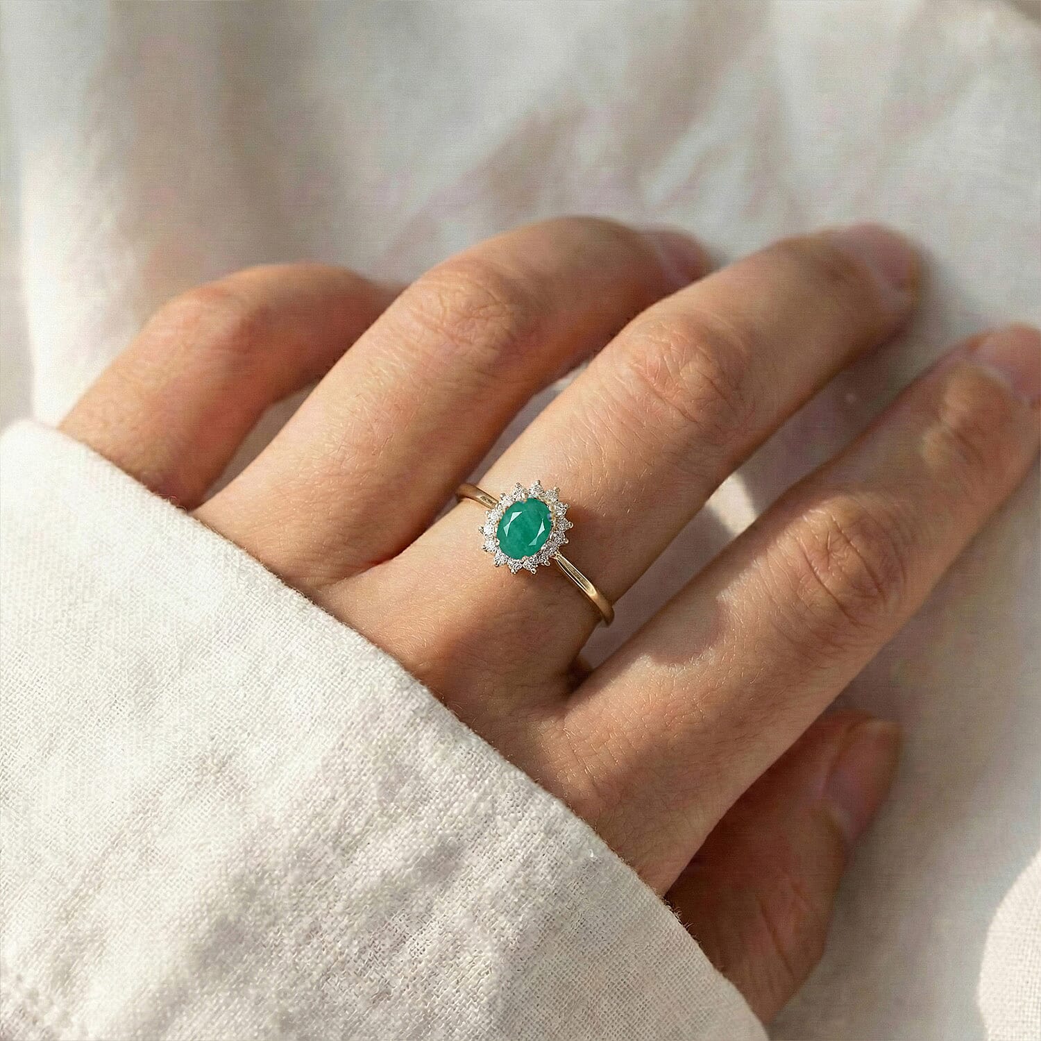 Princess Diana Inspired Halo Ring in Sterling Silver