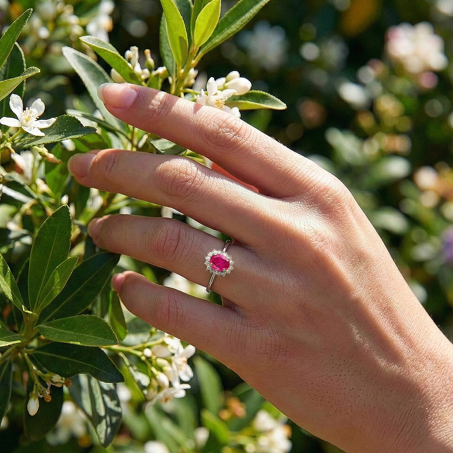 Princess Diana Inspired Halo Ring in Sterling Silver