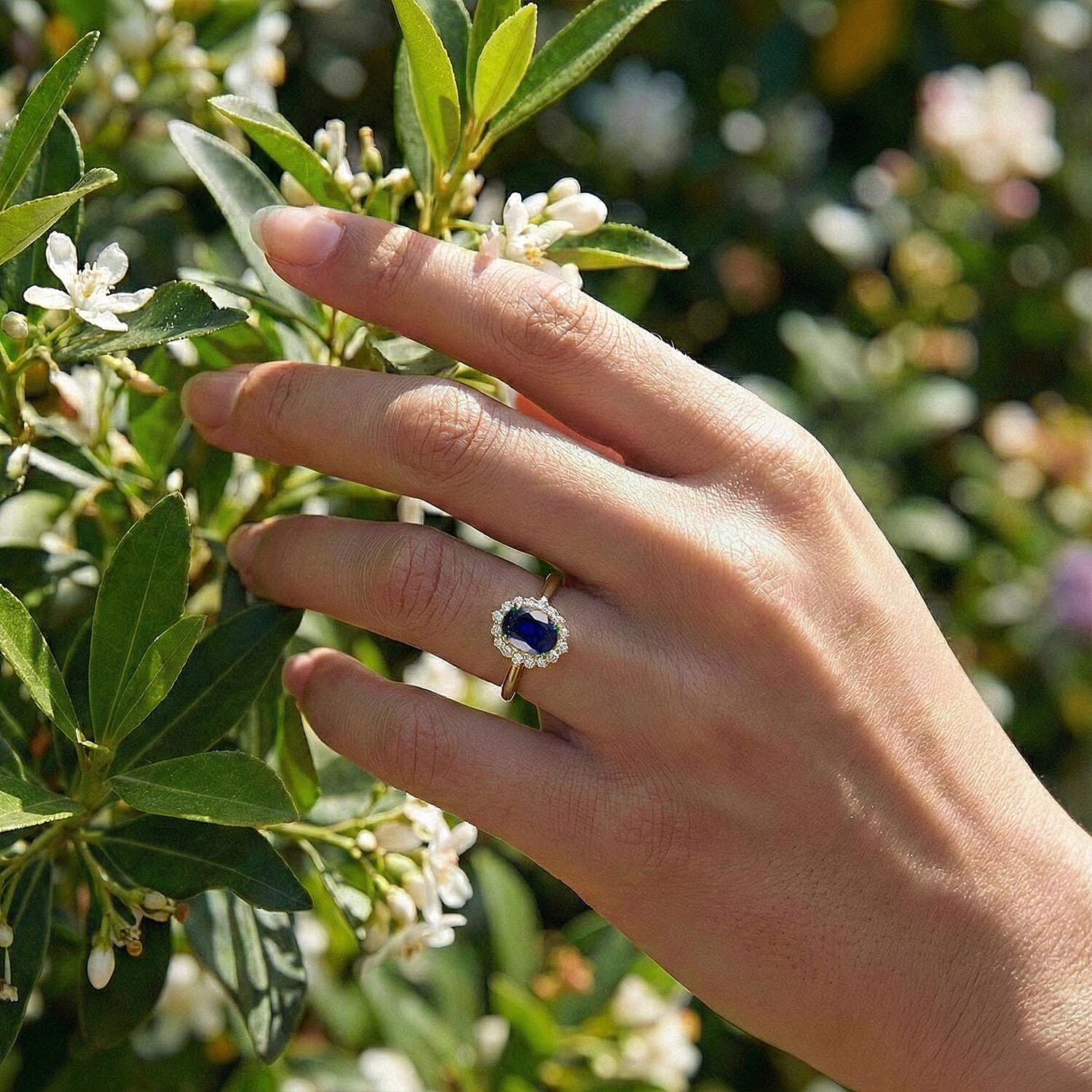 Princess Diana Inspired Halo Ring in Sterling Silver