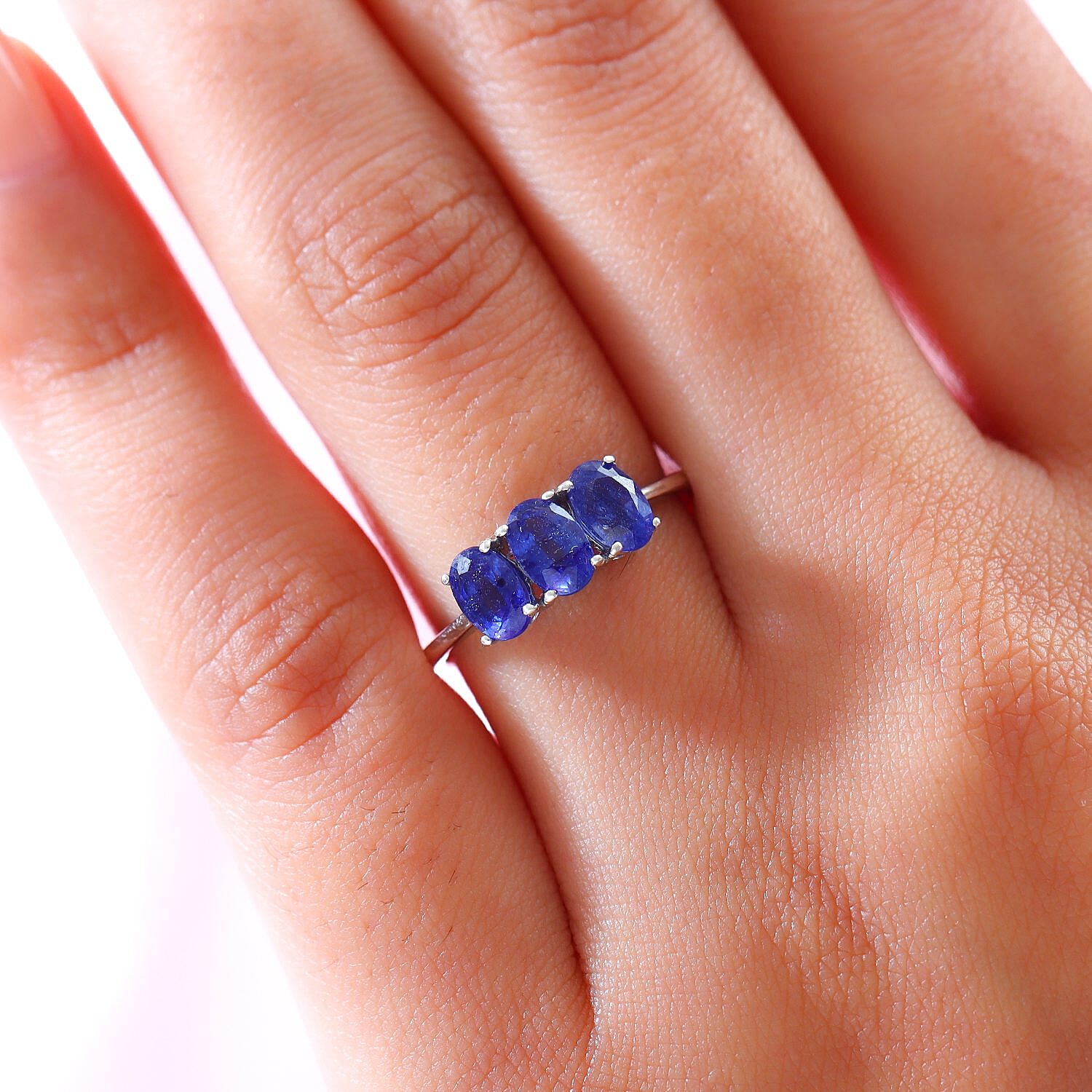 Masoala Sapphire Trilogy Ring in Sterling Silver