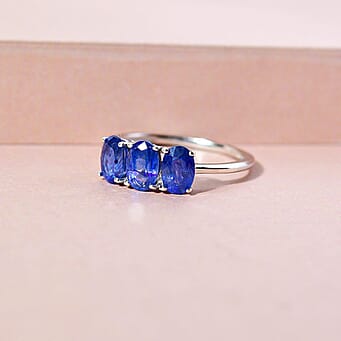 https://tjcuk.sirv.com/Products/74/4/7442423/Fissure-Filled-Blue-Sapphire-Trilogy-Ring-in-Platinum-Overlay-Sterling_7442423_1.jpg?w=342&h=342