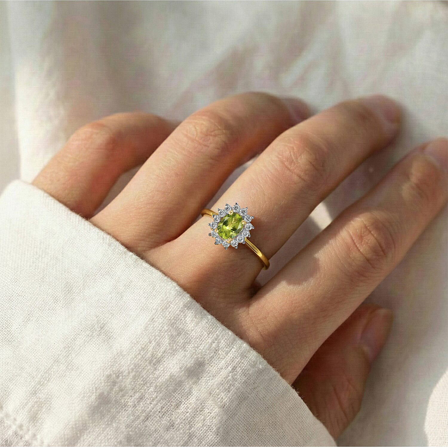 Princess Diana Inspired Halo Ring in Sterling Silver