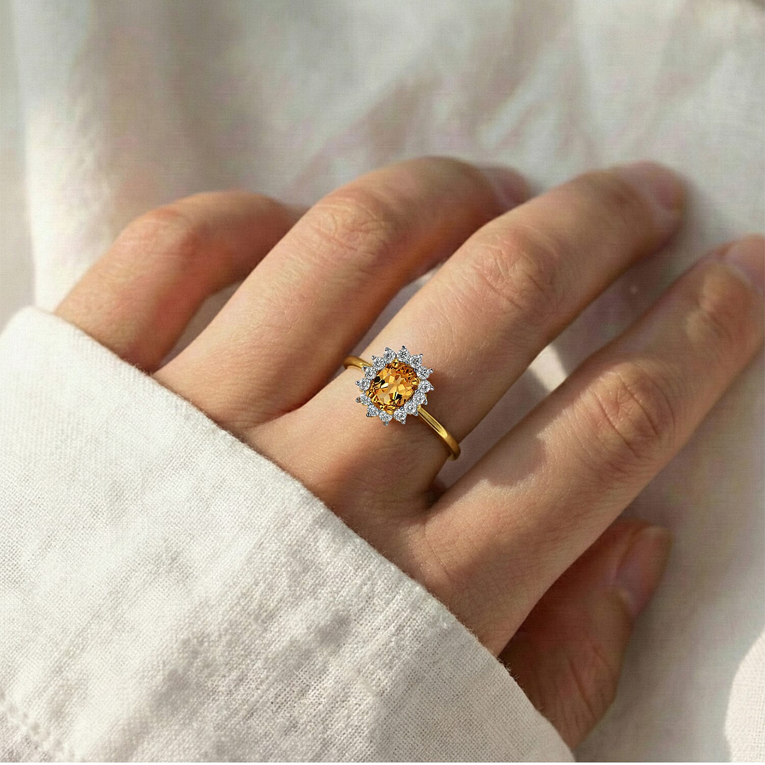 Princess Diana Inspired Halo Ring in Sterling Silver