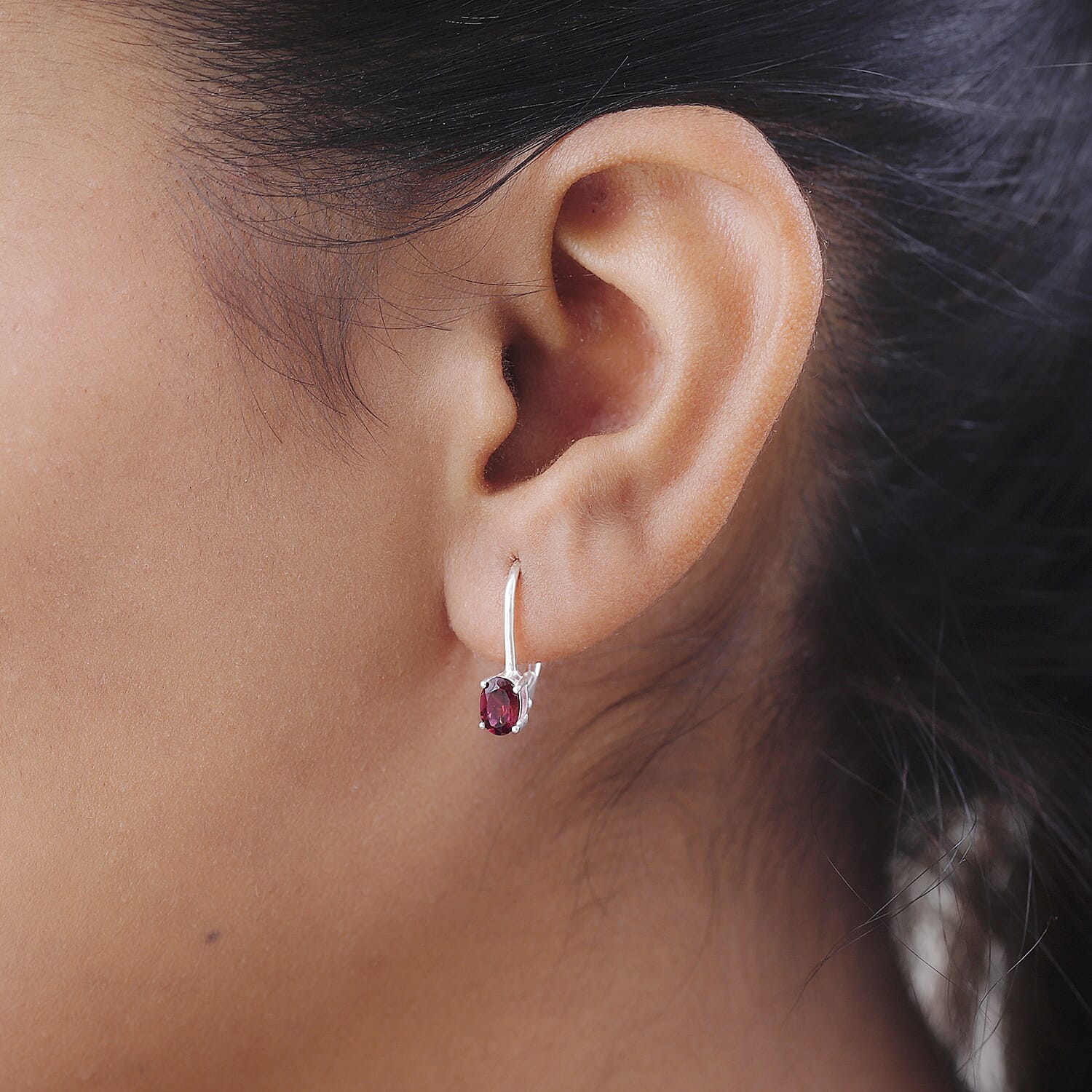 Rhodolite Garnet Solitaire Lever Back Earrings in Sterling Silver 1.162 Ct