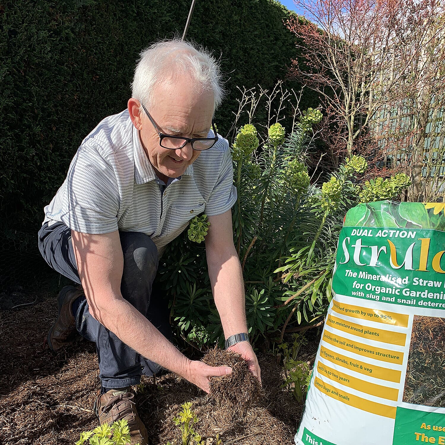 Strulch Mineralised Straw Garden Mulch 9kg Bag