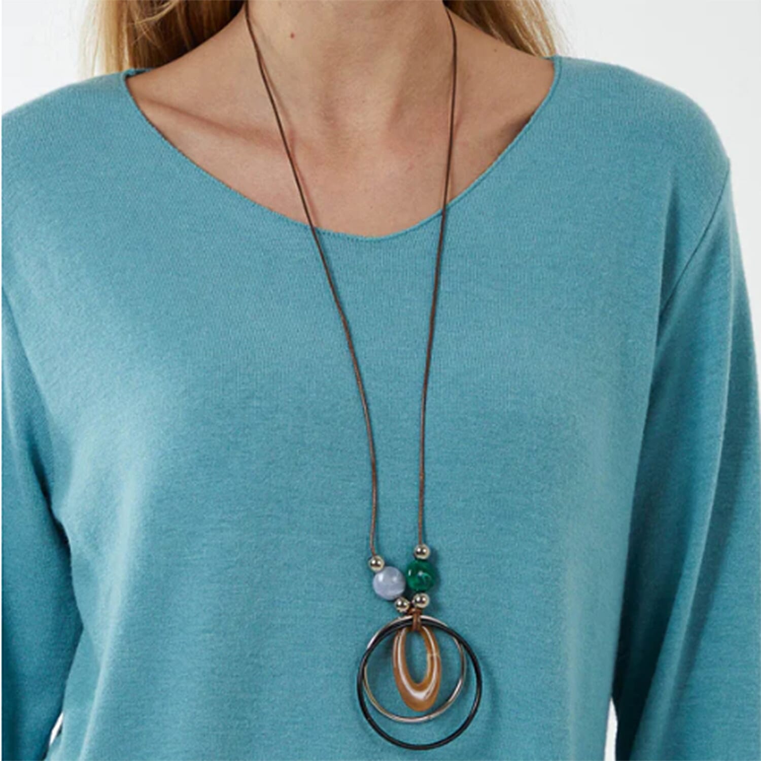 Nova of London Round Neck Necklace Dip Hem Jumper (One Size) - Blue