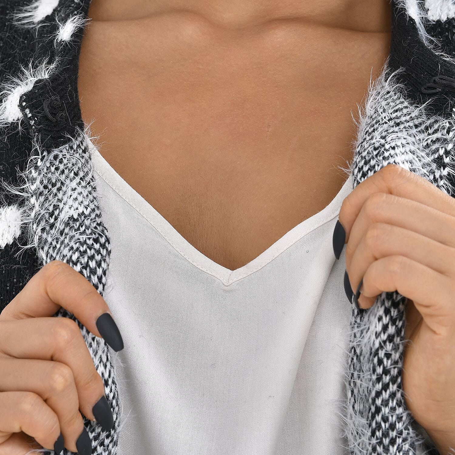 Tamsy Dot Pattern Crew Neck Cardigan with Pockets (Size 8-16) - Black