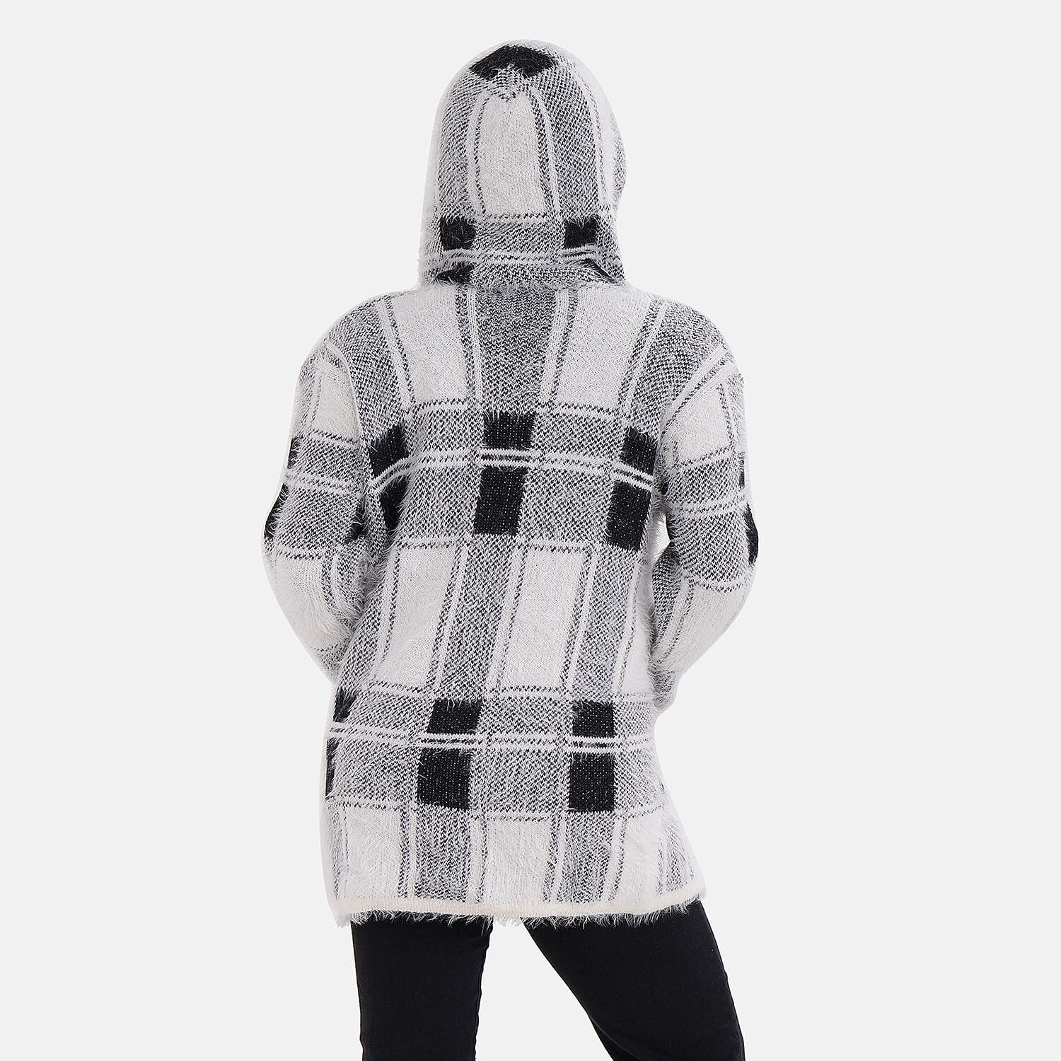 Check Pattern Winter Hoodie Coatigan - Black & White