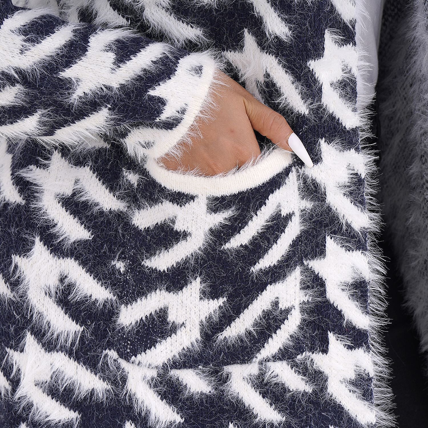 Tamsy Check Pattern Winter Hoodie Coatigan (One Size Up to 22) - Navy Blue - White