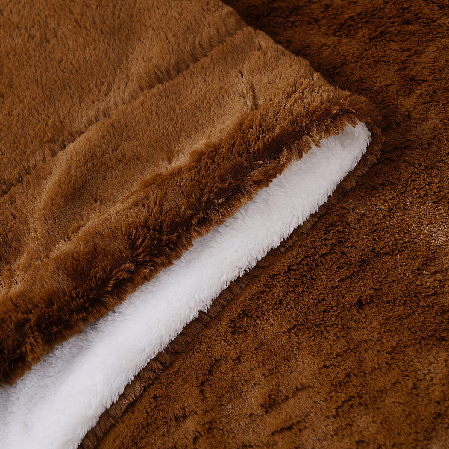 Faux Rabbit Fur Patterned Blanket (Size 150 x 200 cm) - Brown - White