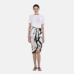 Close Out 100% Viscose Horse Print Sarong/Scarf (Size 180x85 cm) - White & Black