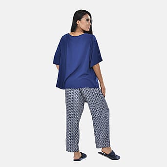 https://tjcuk.sirv.com/Products/74/9/7490039/Tamsy-100-Viscose-Short-Sleeves-Top-with-Check-Printed-Trousers-Size-L_7490039_1.jpg?w=342&h=342