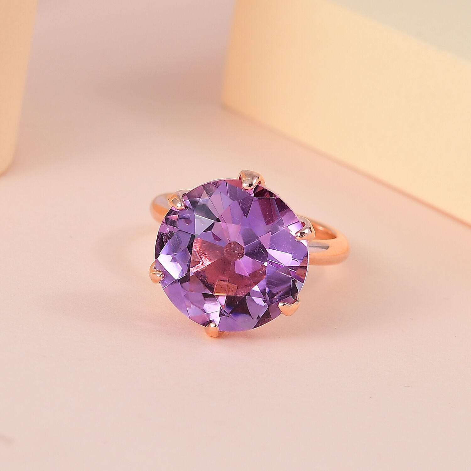 Ultimate Rose De France Amethyst (European Cut) Solitaire Ring in 18K Rose Gold Vermeil Plated Sterling Silver 11.00 Ct Ultimate Rose De France Amethyst (European Cut) Solitaire Ring in 18K Rose Gold Vermeil Plated Sterling Silver 11.00 Ct
