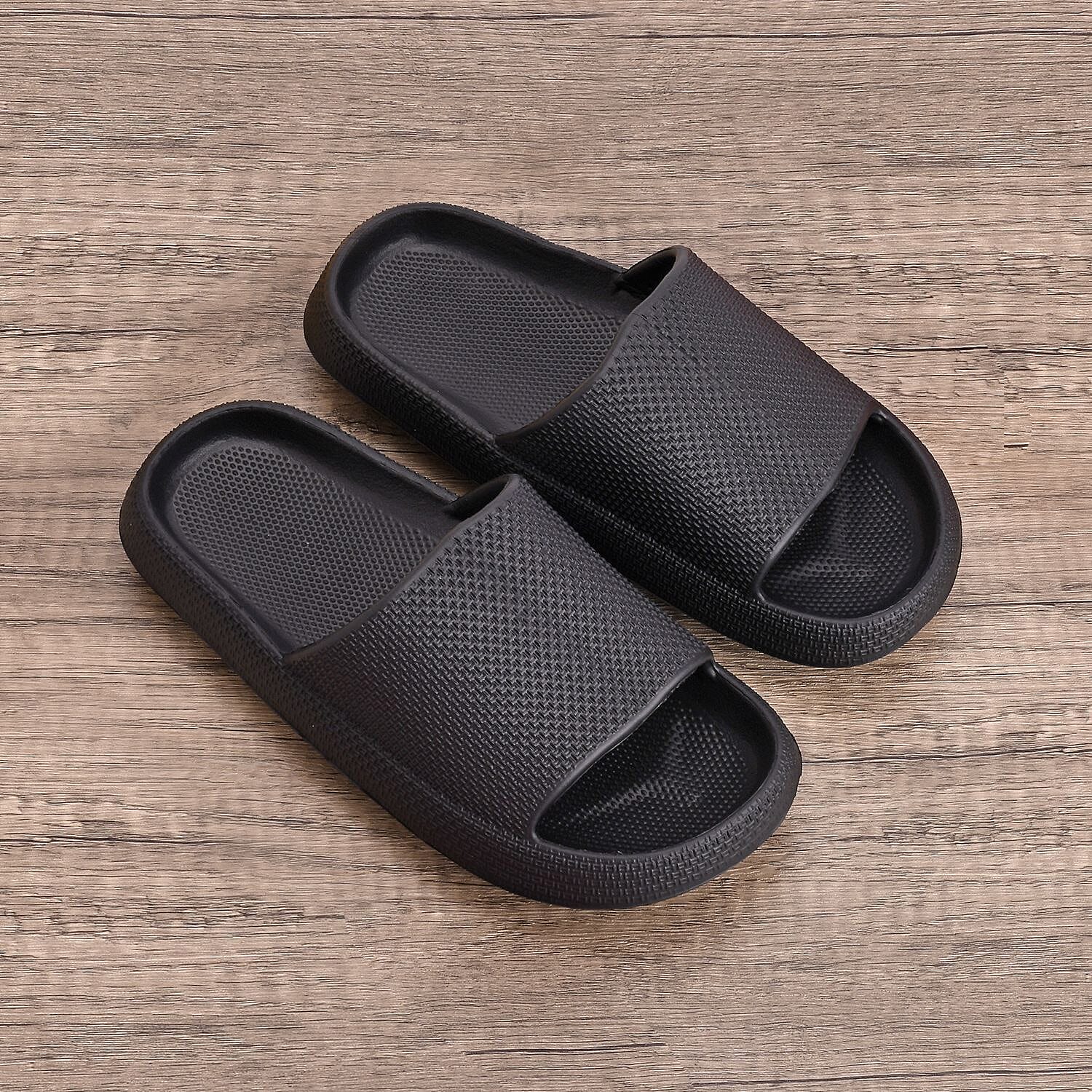 Eva Slippers for Men & Women (Size UK 3-4) - Black