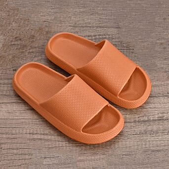 https://tjcuk.sirv.com/Products/75/0/7506000/Eva-Slipper-for-Men-and-Women-Size-UK-3-4-Orange_7506000_1.jpg?w=342&h=342