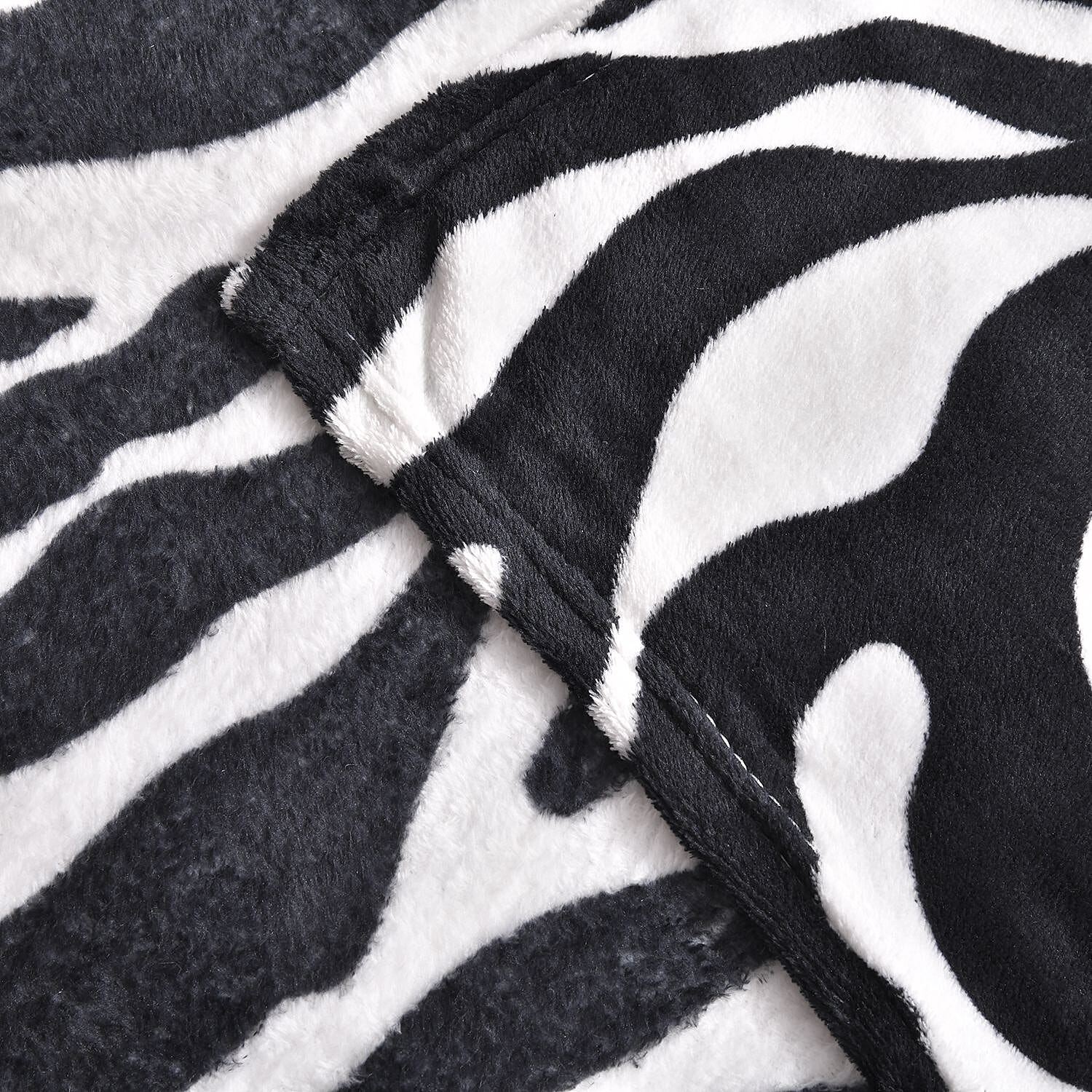 Super Soft Zebra Pattern Big Size Blanket (200x150 cm) - Black - White