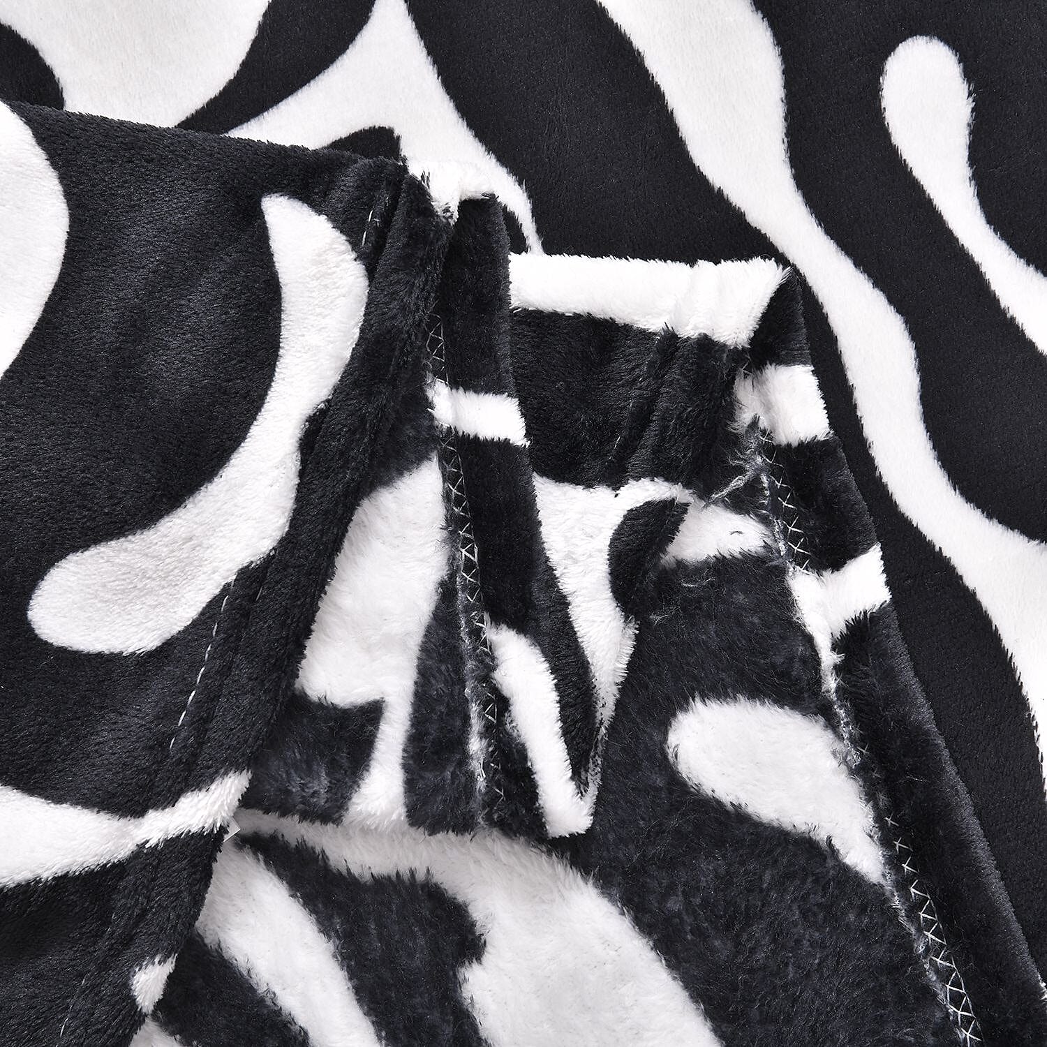 Super Soft Zebra Pattern Big Size Blanket (200x150 cm) - Black - White