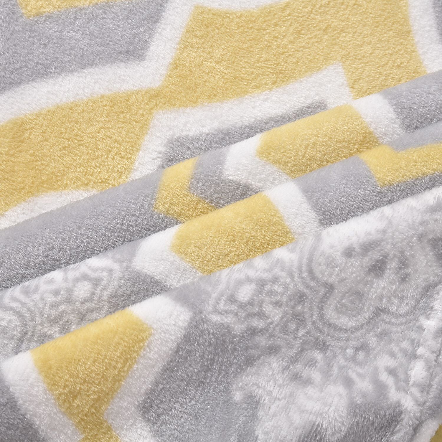 Super Soft Damask Pattern Big Size Blanket (200x150 cm) - Yellow