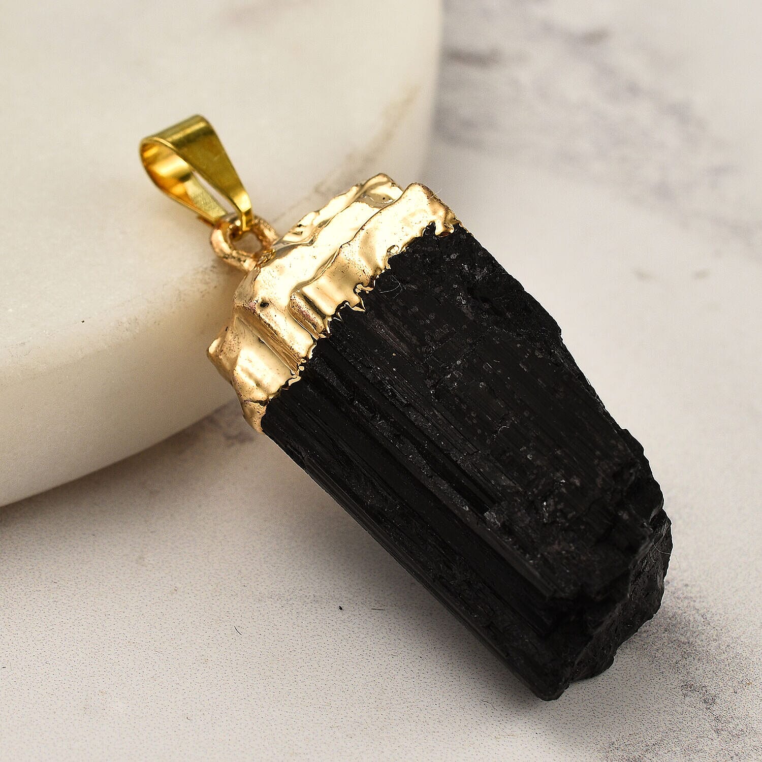 Black Tourmaline Pendant in Gold Tone 18.00 Ct