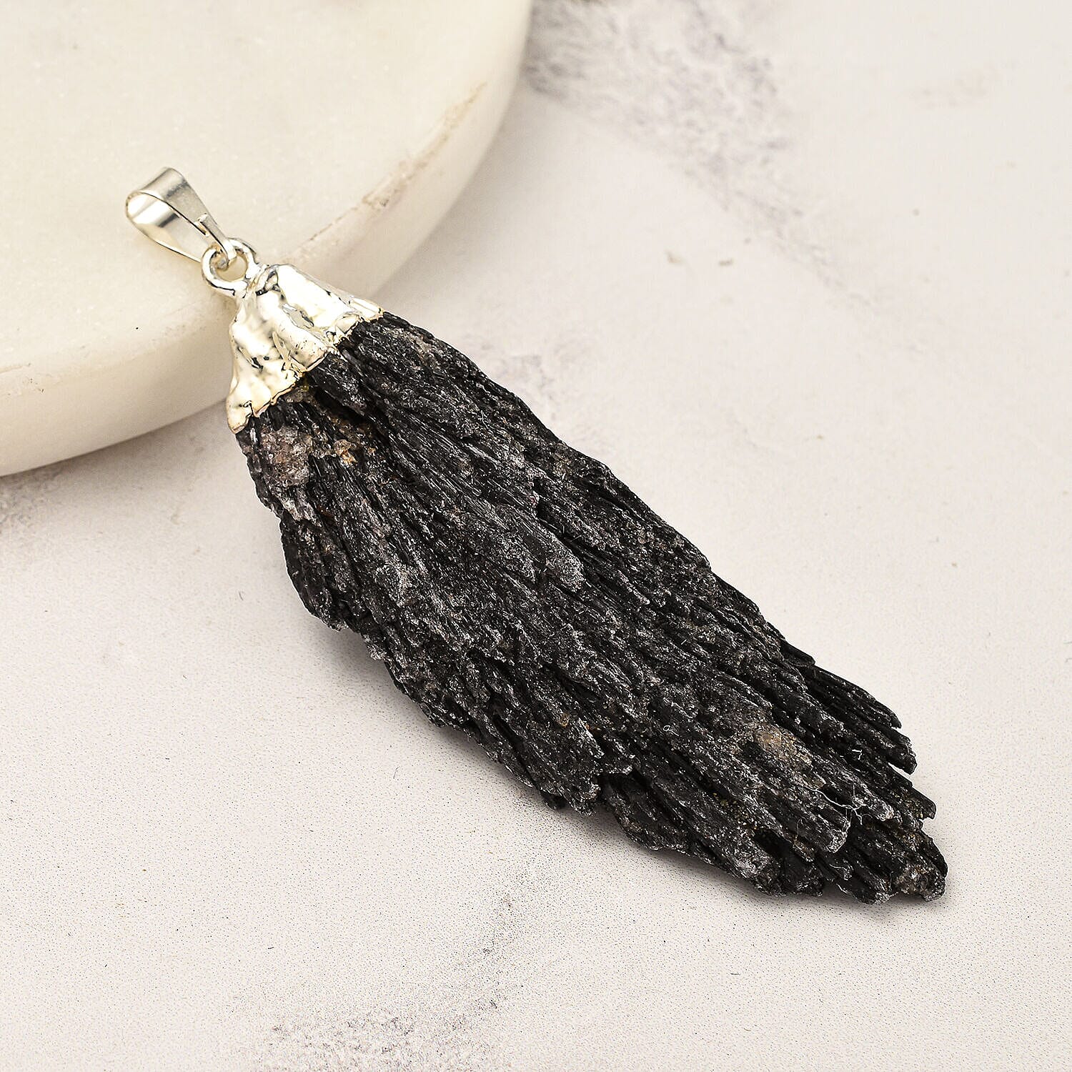 Jaipur Closeout Free Form Natural Black Kyanite Pendant in Silver Tone 15.00 Ct