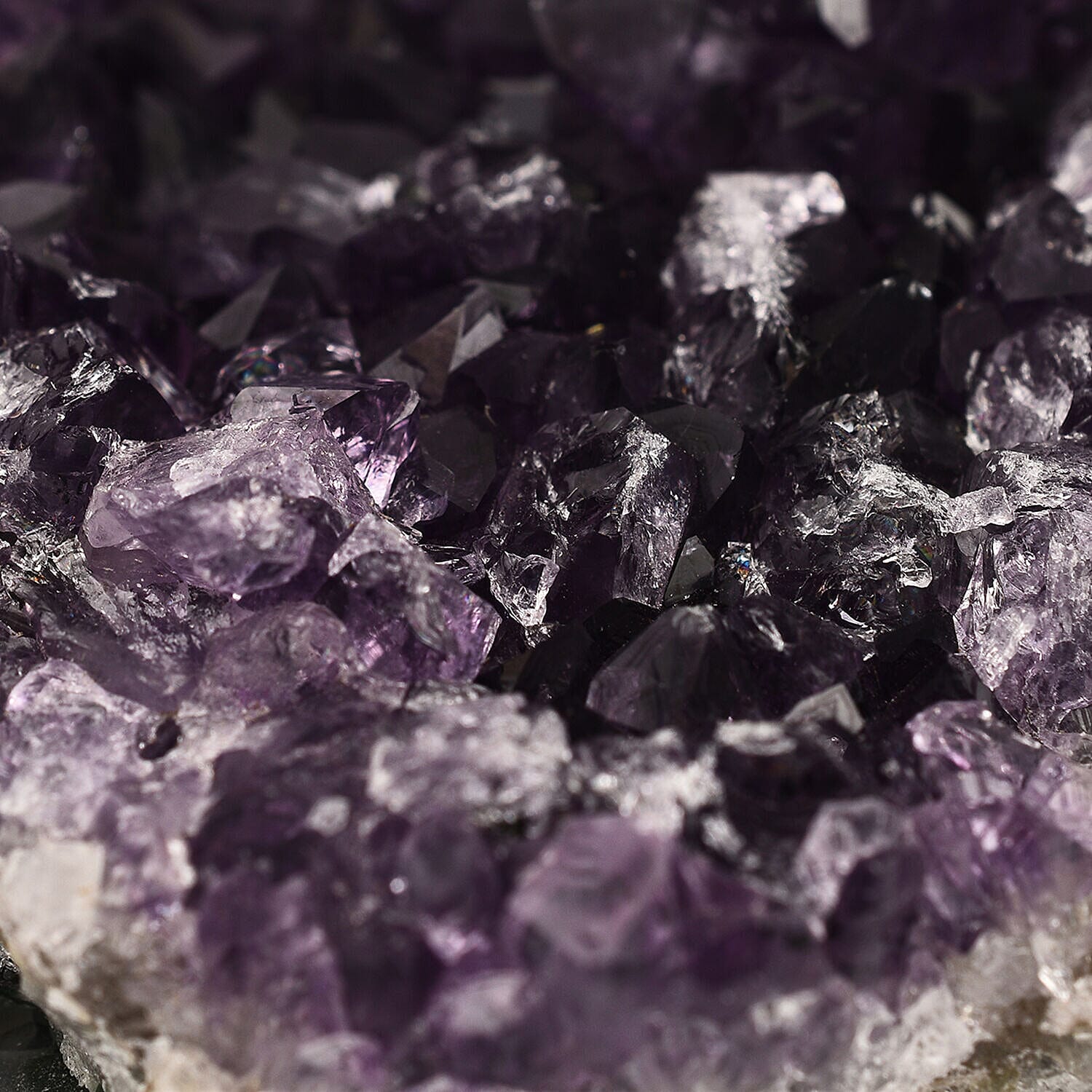 Amethyst Druzy Quartz Showpiece 600 Ct