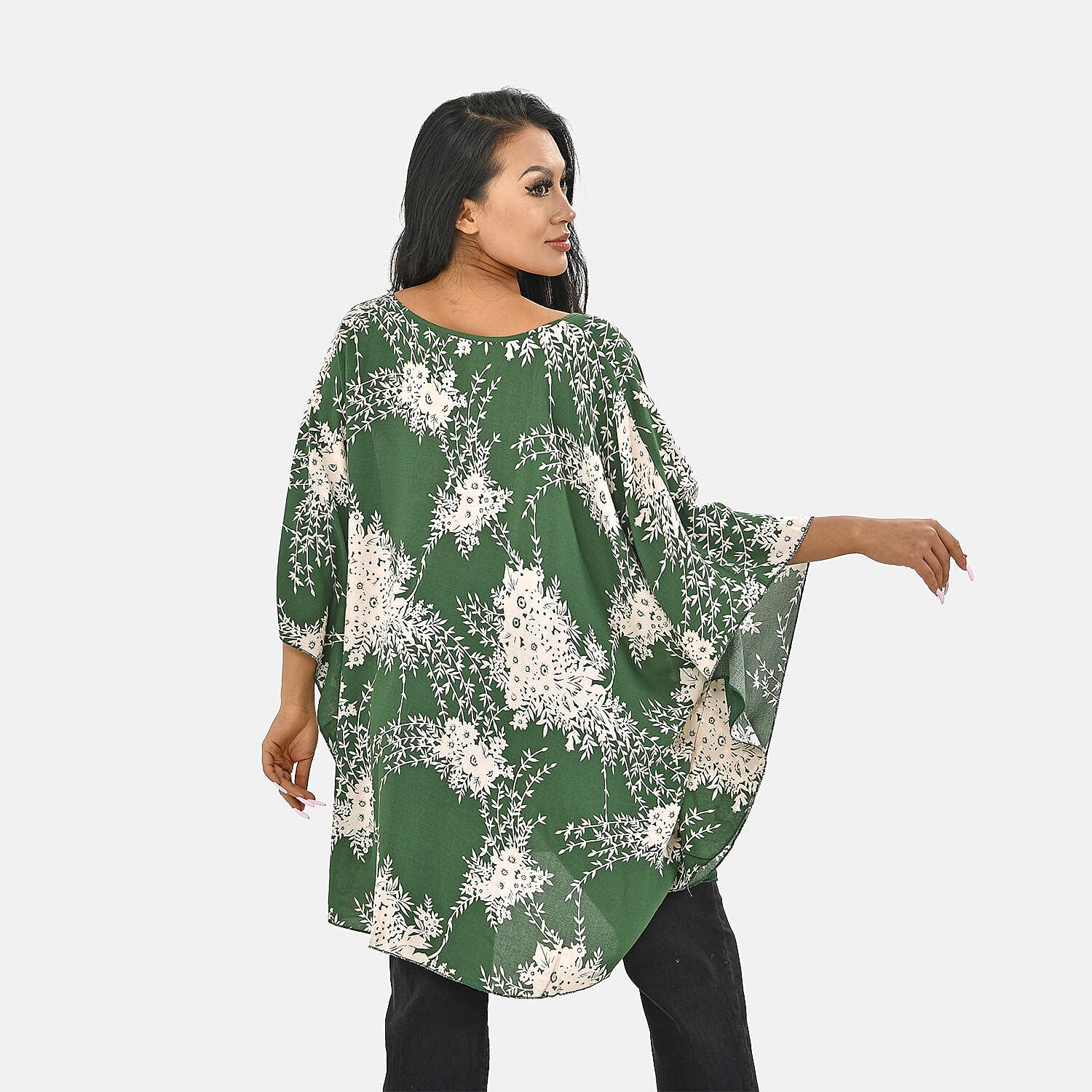 Tamsy 100% Viscose Wave Print Top (Curve Size 20-26) - Green and Beige