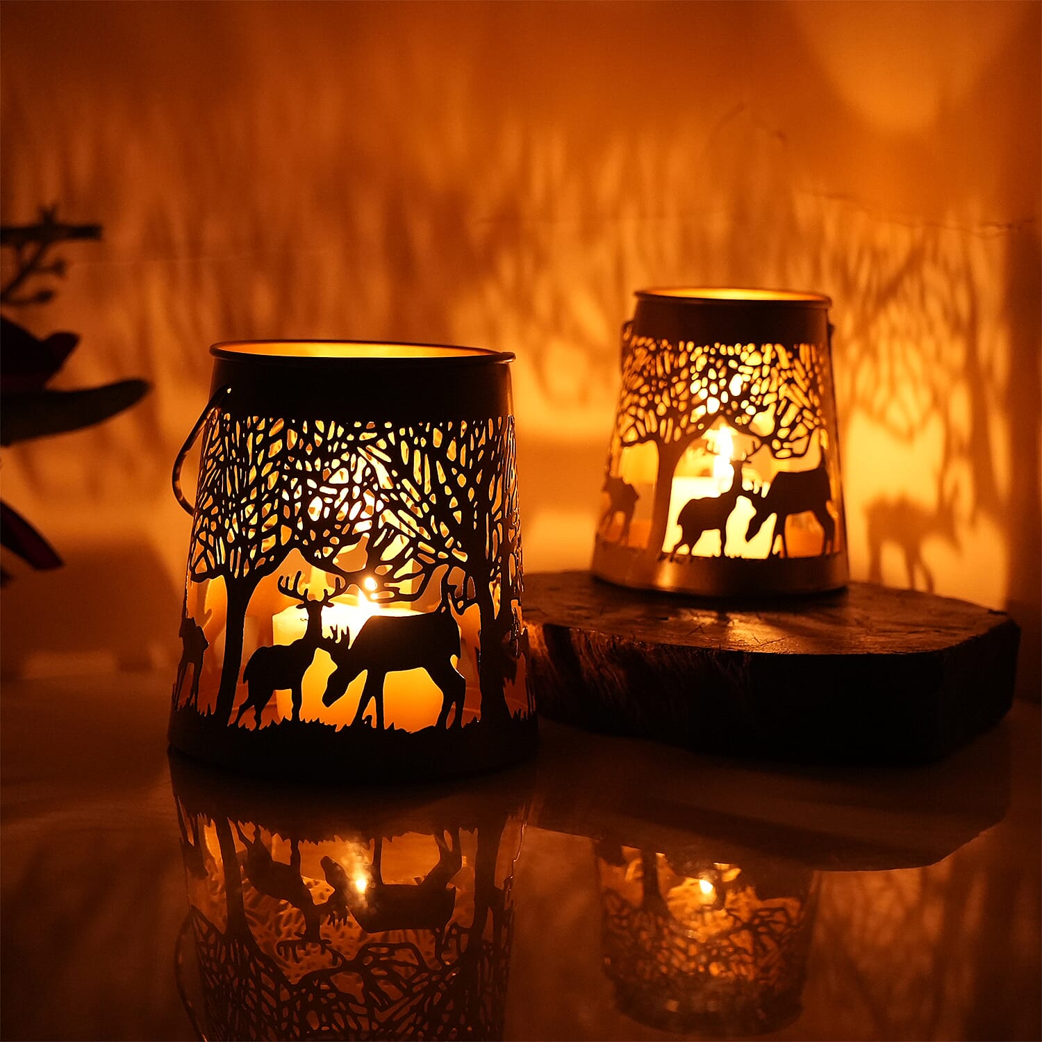 Set of 2 - Stunning Metal Etched Reindeer Pattern Hanging Lantern (Size 15x15x13 cm) - Silver