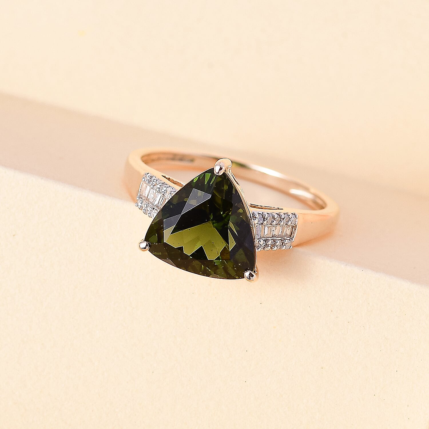 9K Yellow Gold Moldavite and Diamond Ring 3.30 Ct