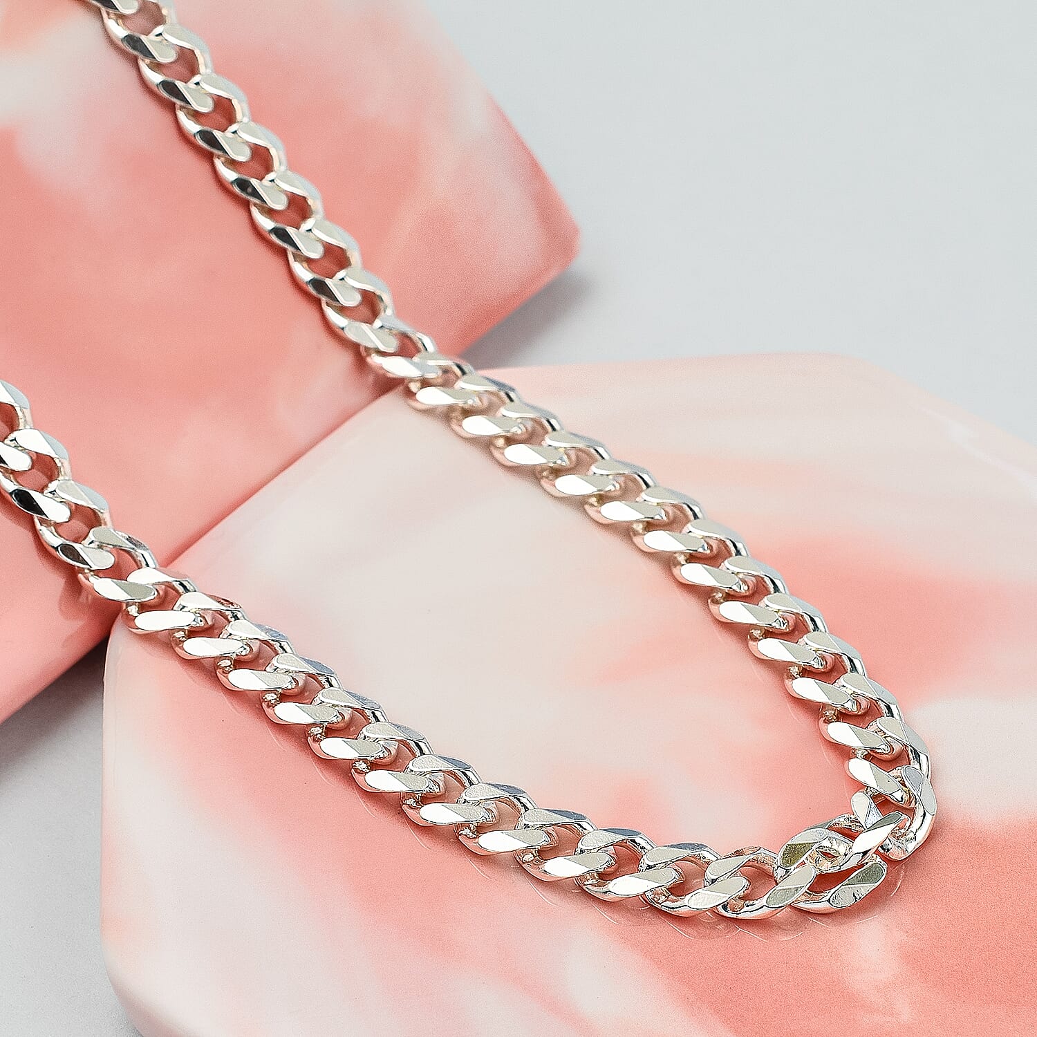 Italian Made Sterling Silver Diamond Cut Curb Necklace (Size 20) with Lobster Clasp, Silver Wt. 33.00 Gms.