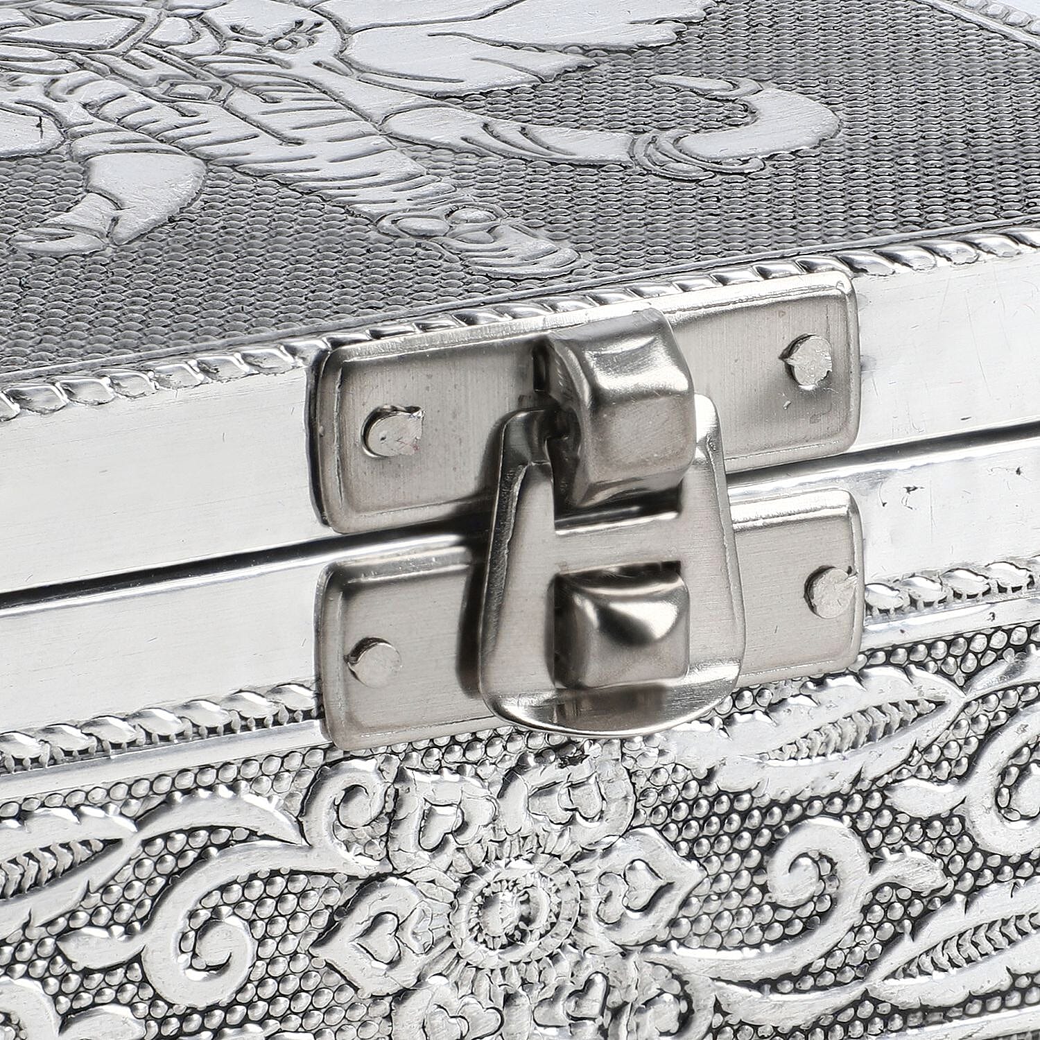 Set of 2 - Elephant Embossed Handcrafted Aluminium Jewellery Box (Size 20x13x7 cm & 16x10x5 Cm) - Silver & Red