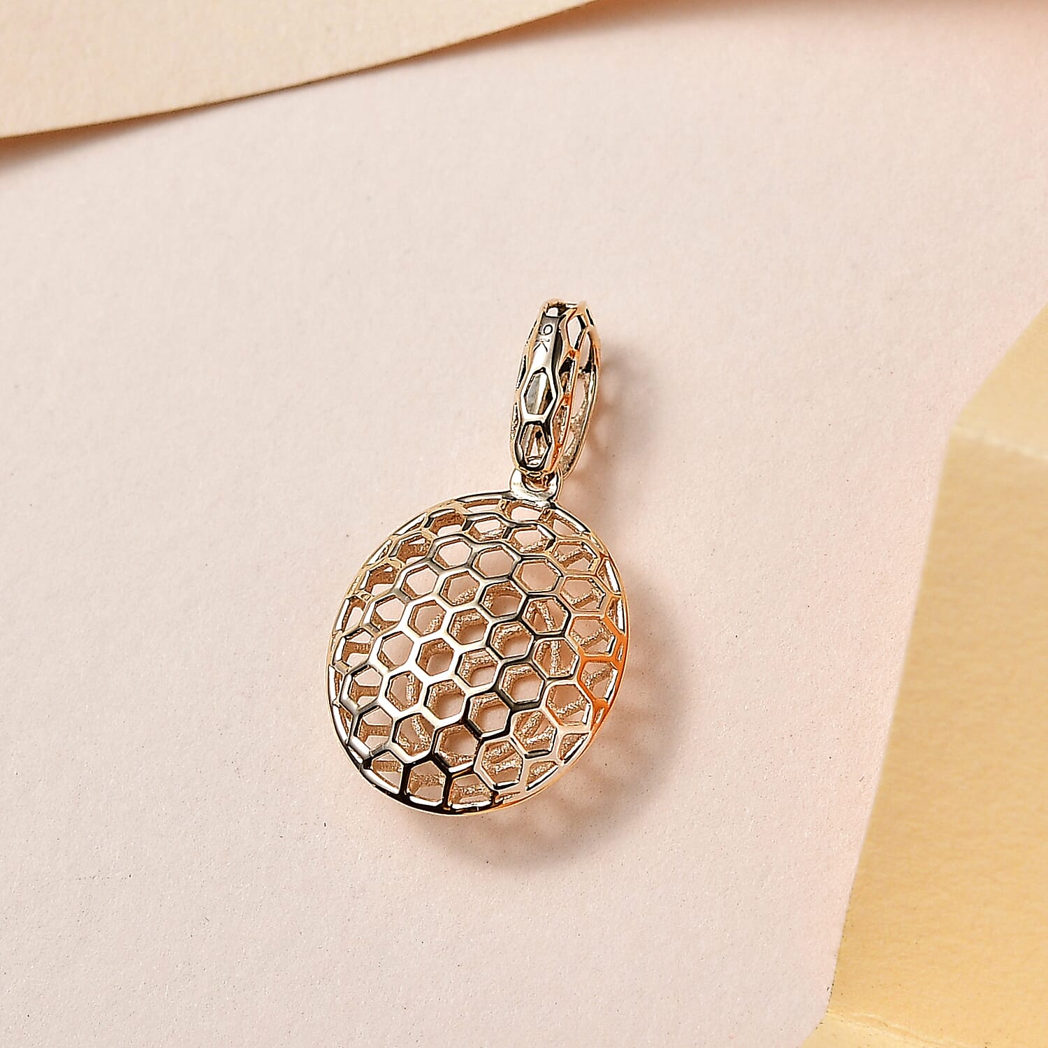 9K Yellow Gold Honeycomb Pendant