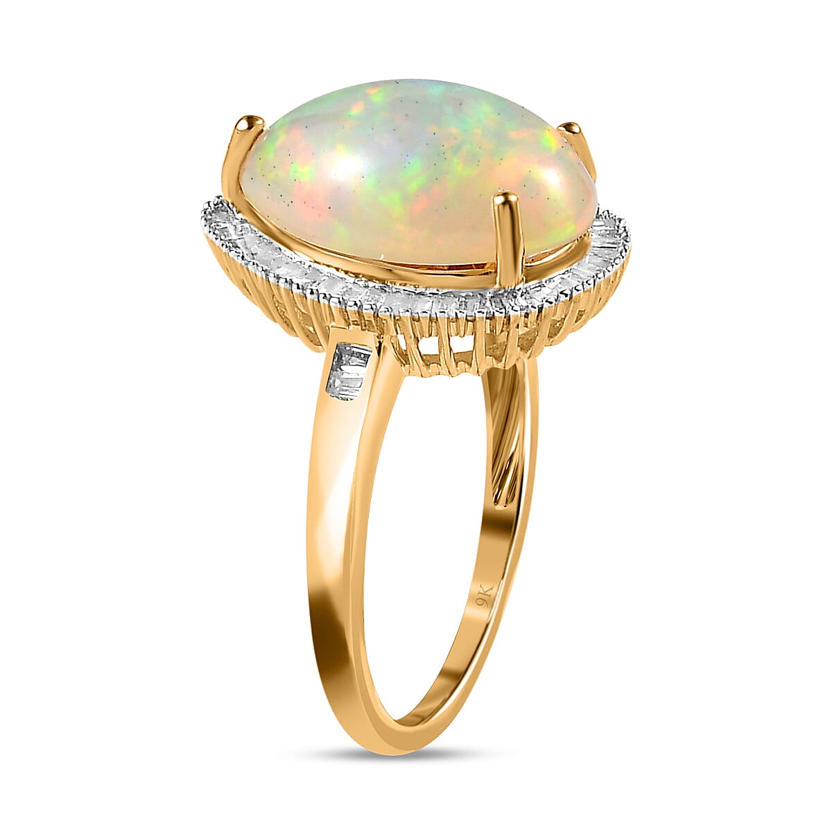 9K Yellow Gold AAA Ethiopian Welo Opal and Diamond Ring 3.77 Ct