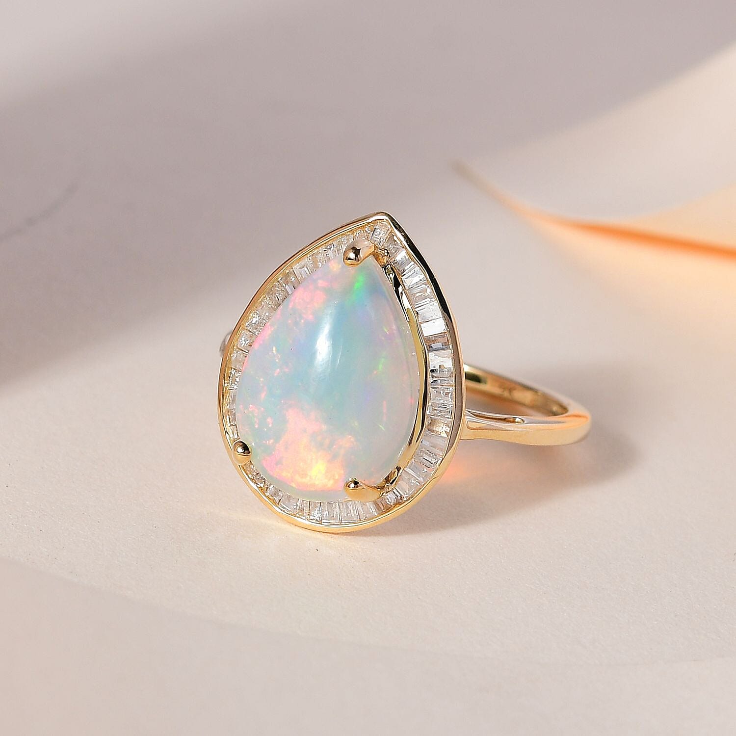 9K Yellow Gold AAA Ethiopian Welo Opal & Diamond Ring 3.70 Ct.