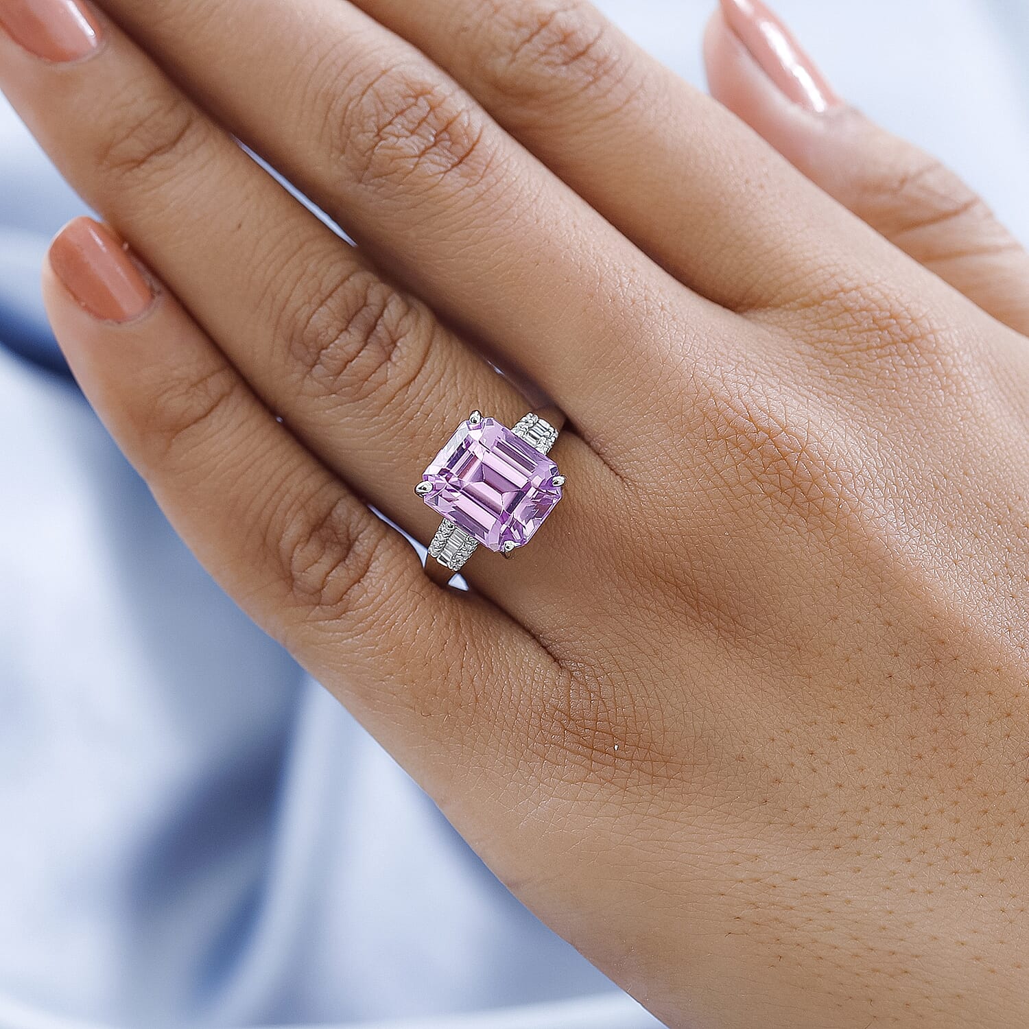 RHAPSODY 950 Platinum AAAA Patroke Kunzite and Diamond (VS - E-F) Ring 9.19 Ct, Platinum Wt. 5.71 Gms