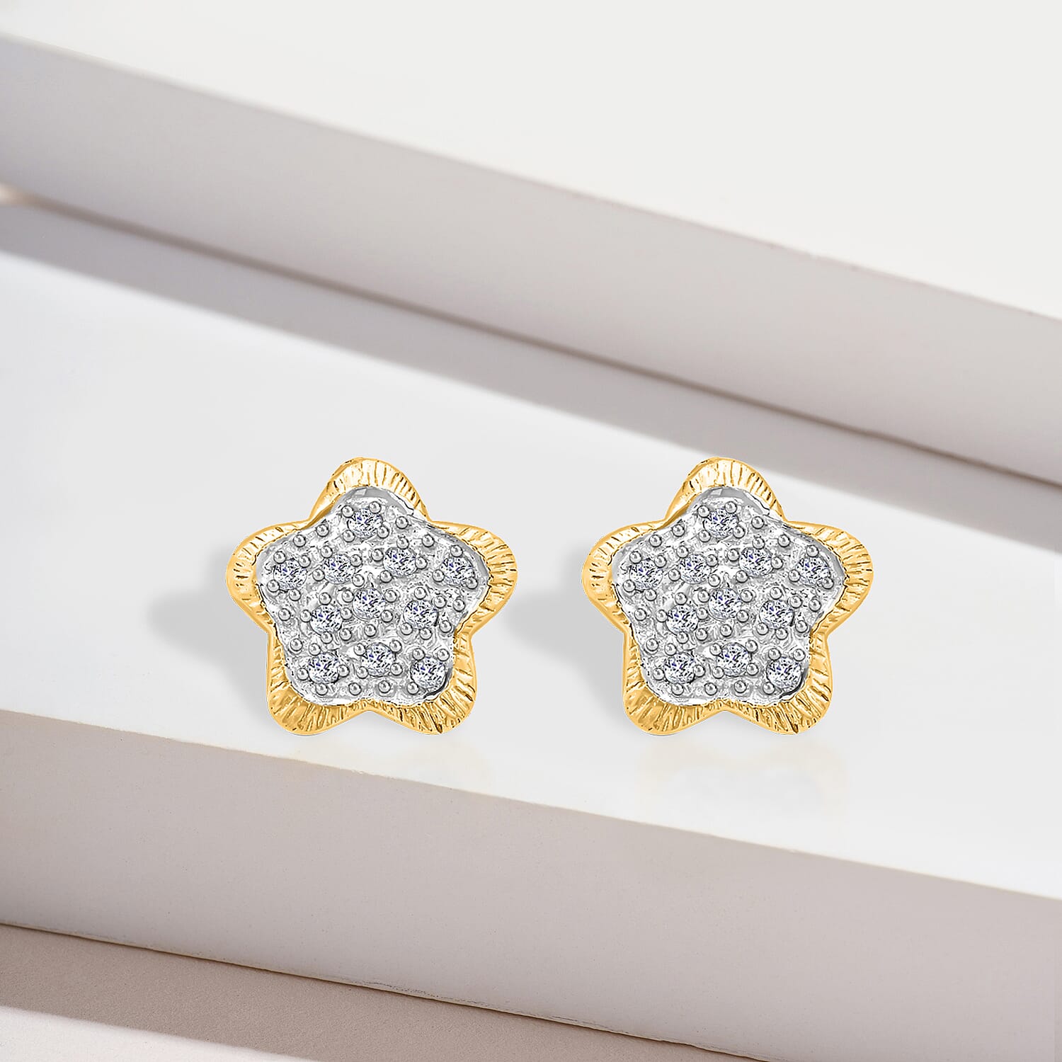9K Yellow Gold Diamond Floral Stud Earrings 0.15 Ct