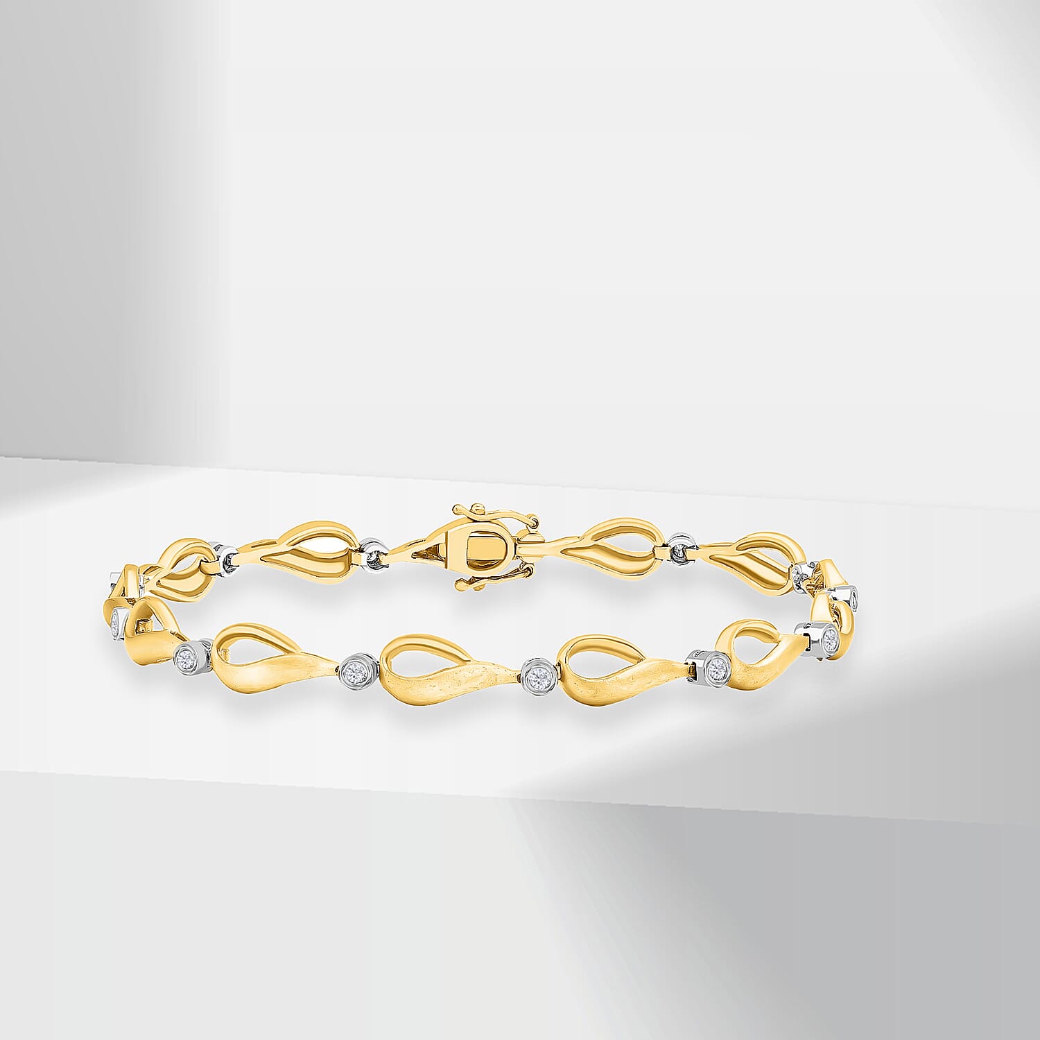 9K White Gold Diamond Satin Teardrop Link Bracelet (Size - 7.5) 0.22 Ct, Gold Wt. 7.5 Gms