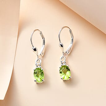 https://tjcuk.sirv.com/Products/75/1/7519327/Hebei-Peridot-and-White-Topaz-Lever-Back-Earrings-in-Sterling-Silver-1_7519327_1.jpg?w=342&h=342