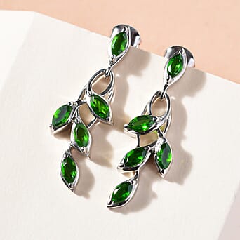 https://tjcuk.sirv.com/Products/75/1/7519466/Chrome-Diopside-Leaf-Pattern-Dangle-Earrings-in-Platinum-Plated-Sterli_7519466_2.jpg?w=342&h=342