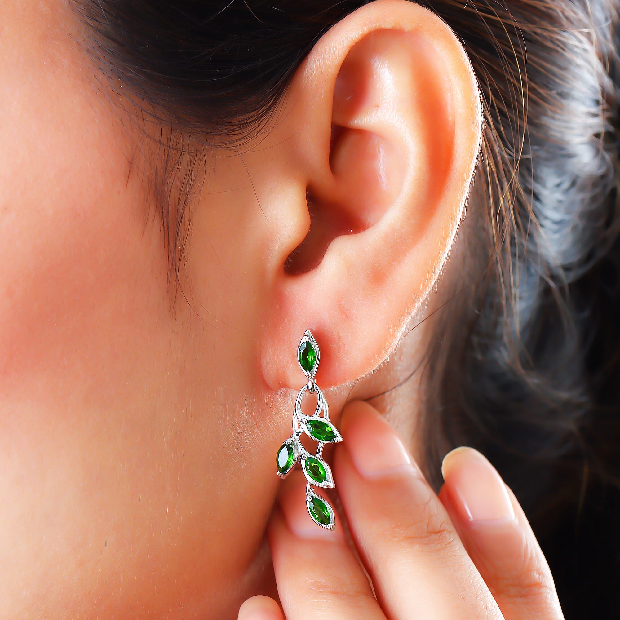 Chrome Diopside Dangling Earrings (With Push Post) in Platinum Overlay Sterling Silver 1.75 Ct. Chrome Diopside Dangling Earrings (With Push Post) in Platinum Overlay Sterling Silver 1.75 Ct.