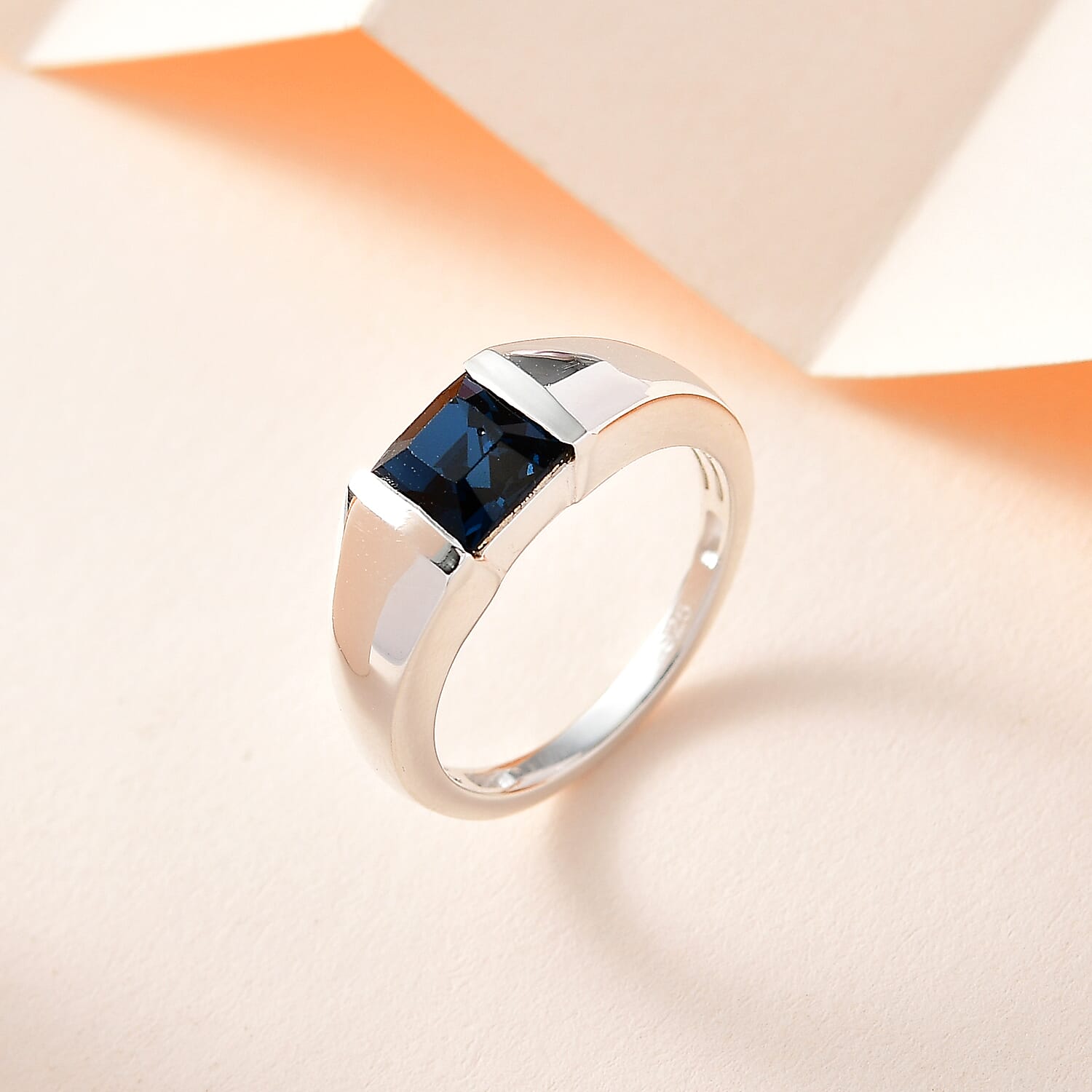 Montana Austrian Crystal Mens Band Ring in Sterling Silver