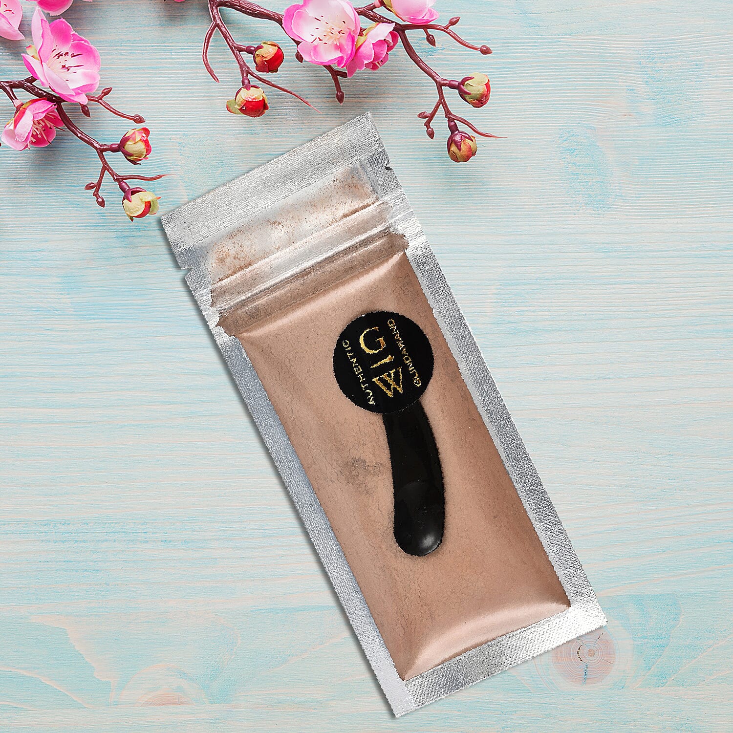 GlindaWand- DIVINITY Foundation Refill Pouch - Ebony (10g)