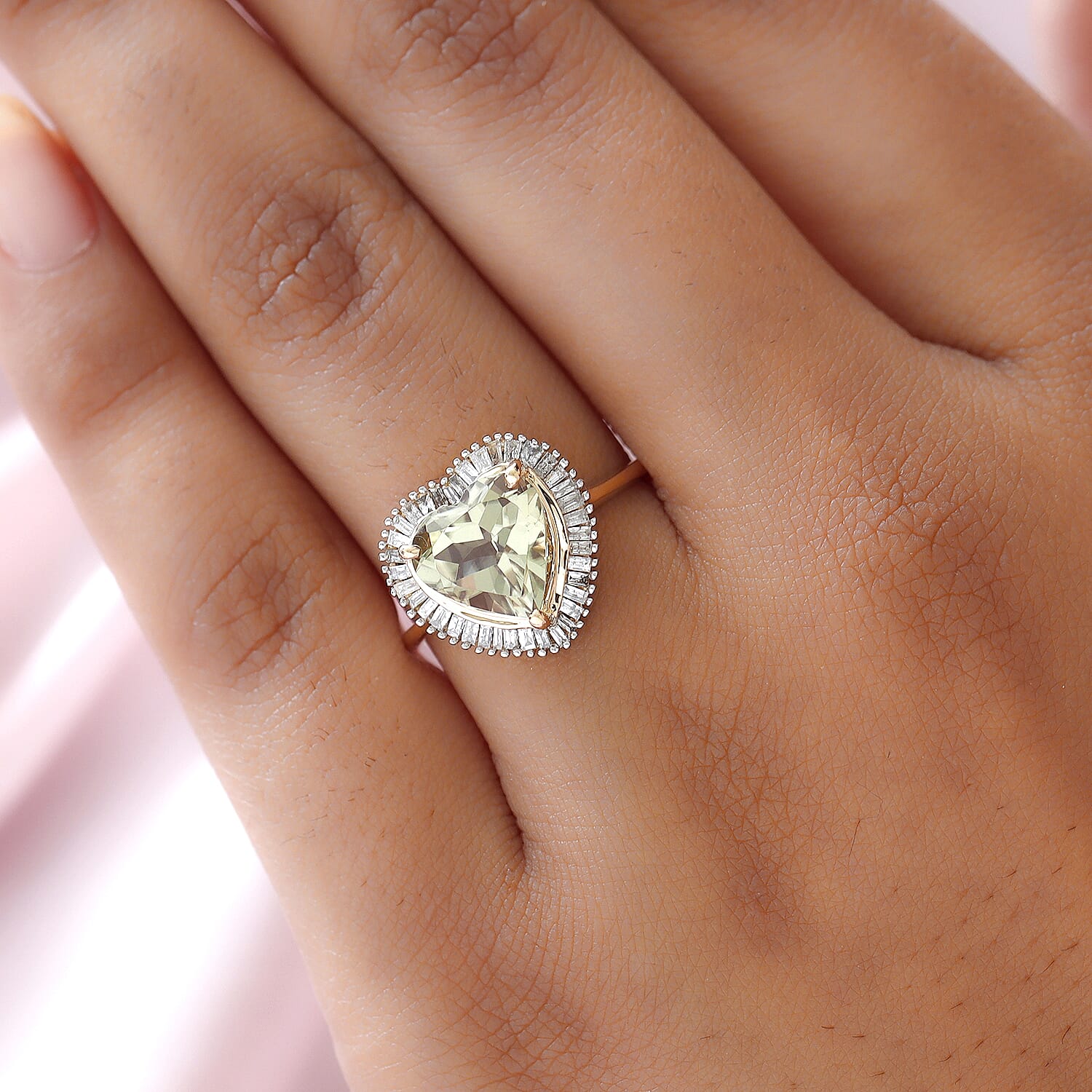 9K Yellow Gold AAA Turkizite and Diamond Heart Ring 2.77 Ct.