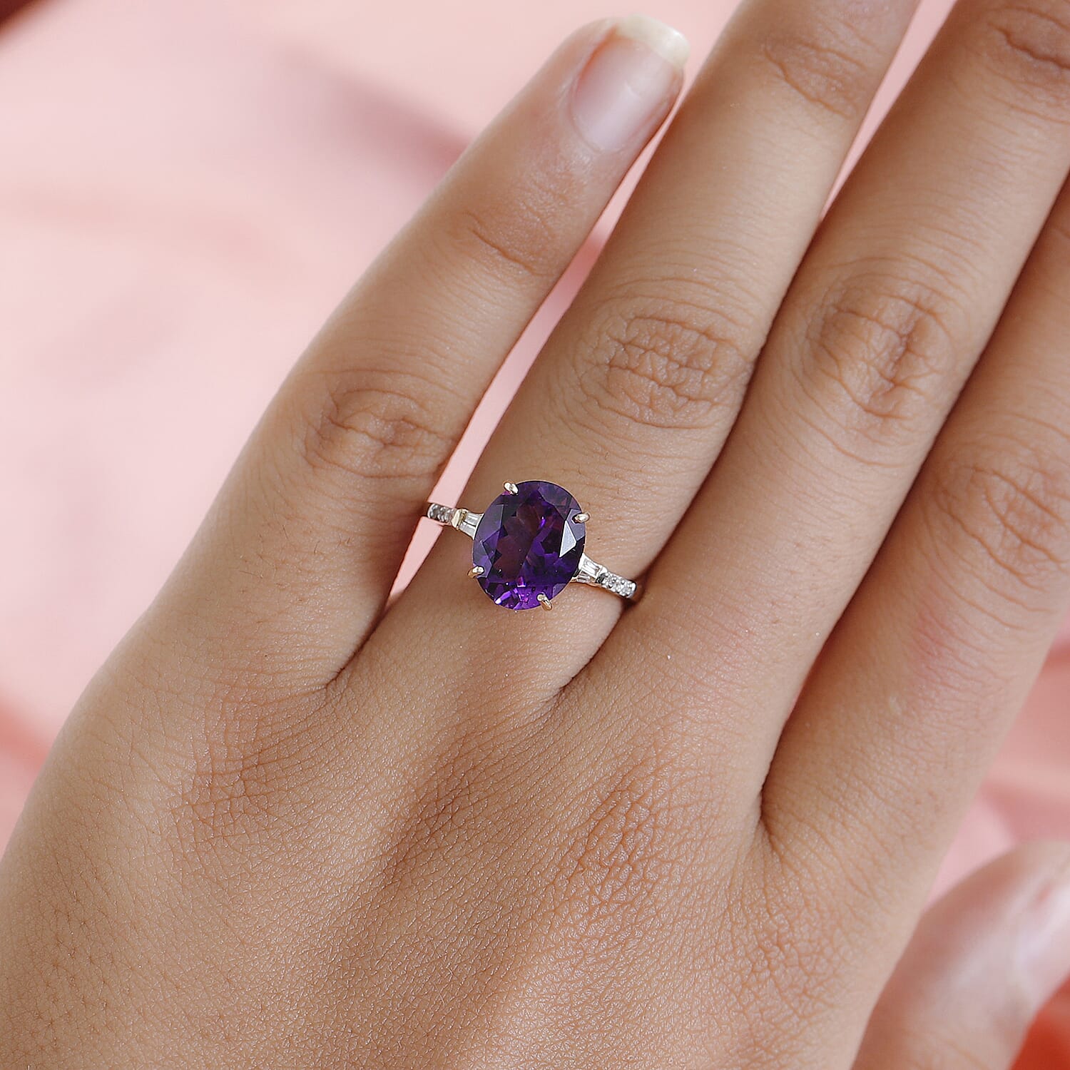 9K Yellow Gold Moroccan Amethyst & Diamond Ring 3.68 Ct.