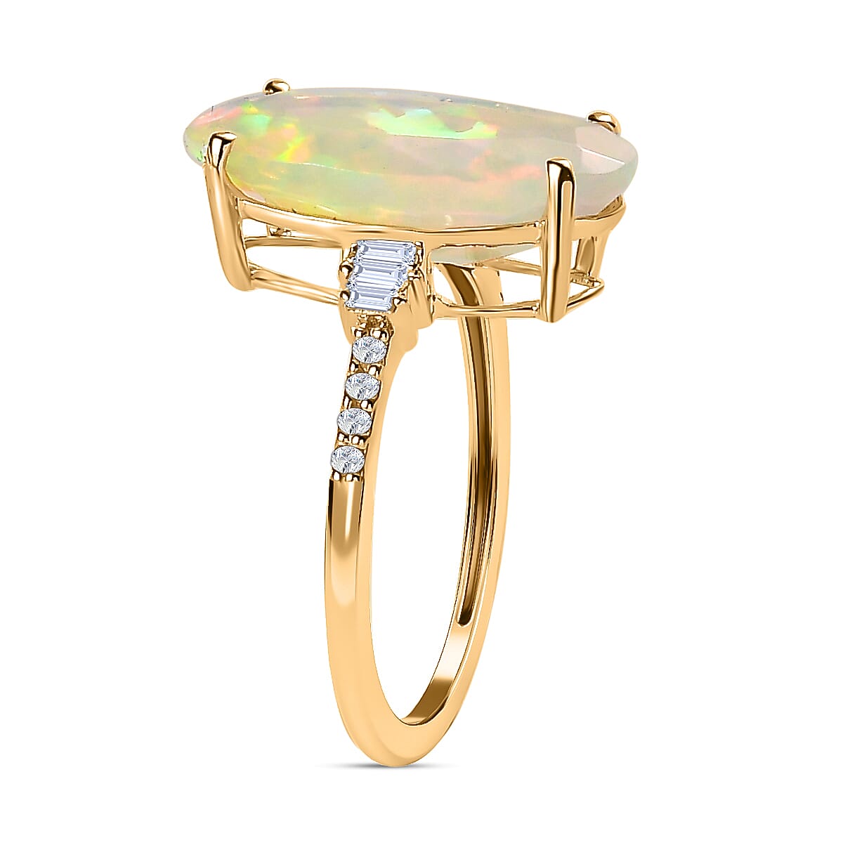 9K Yellow Gold Ethiopian Welo Opal and Diamond Ring 3.03 Ct