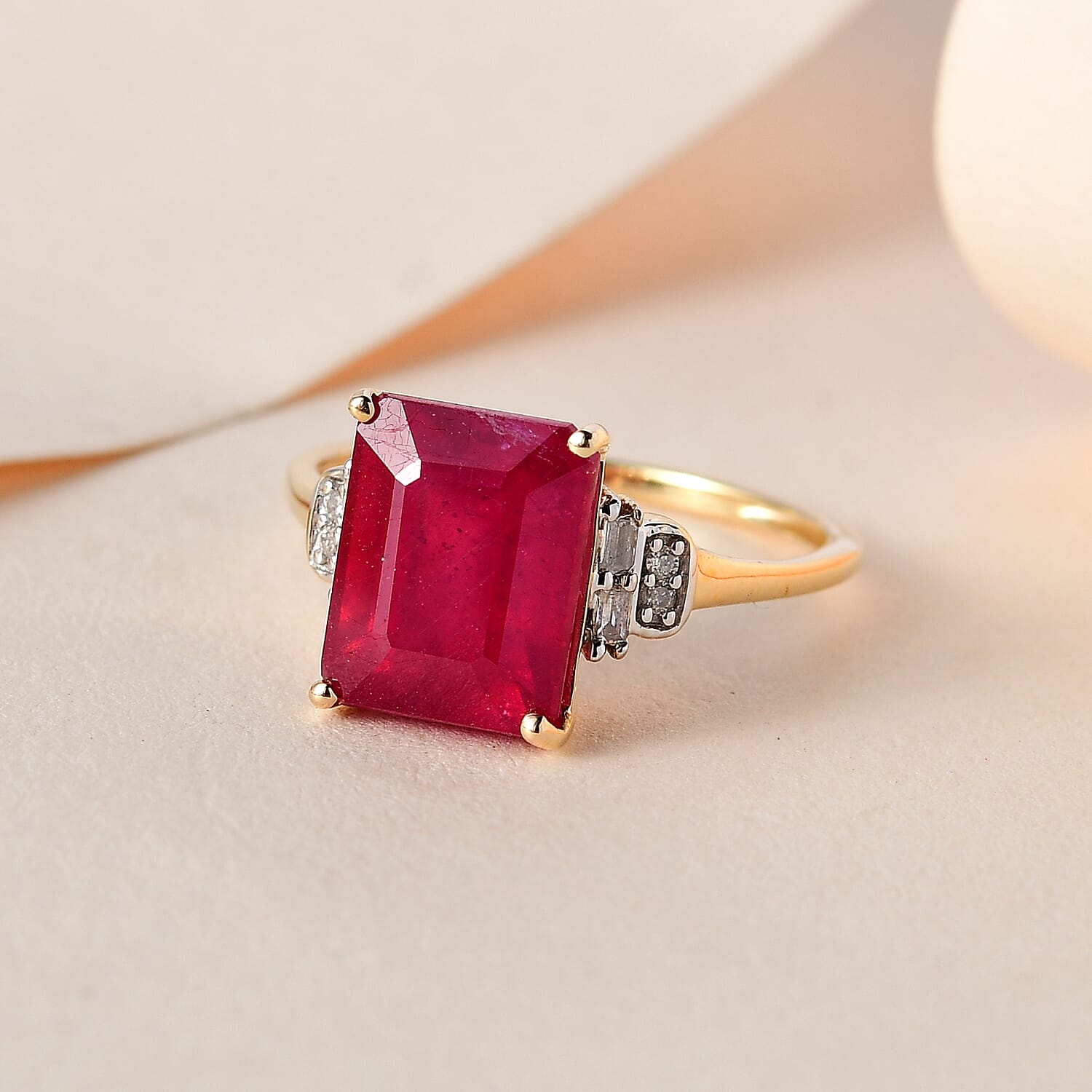 9K Yellow Gold African Ruby and Diamond Ring 4.96 Ct