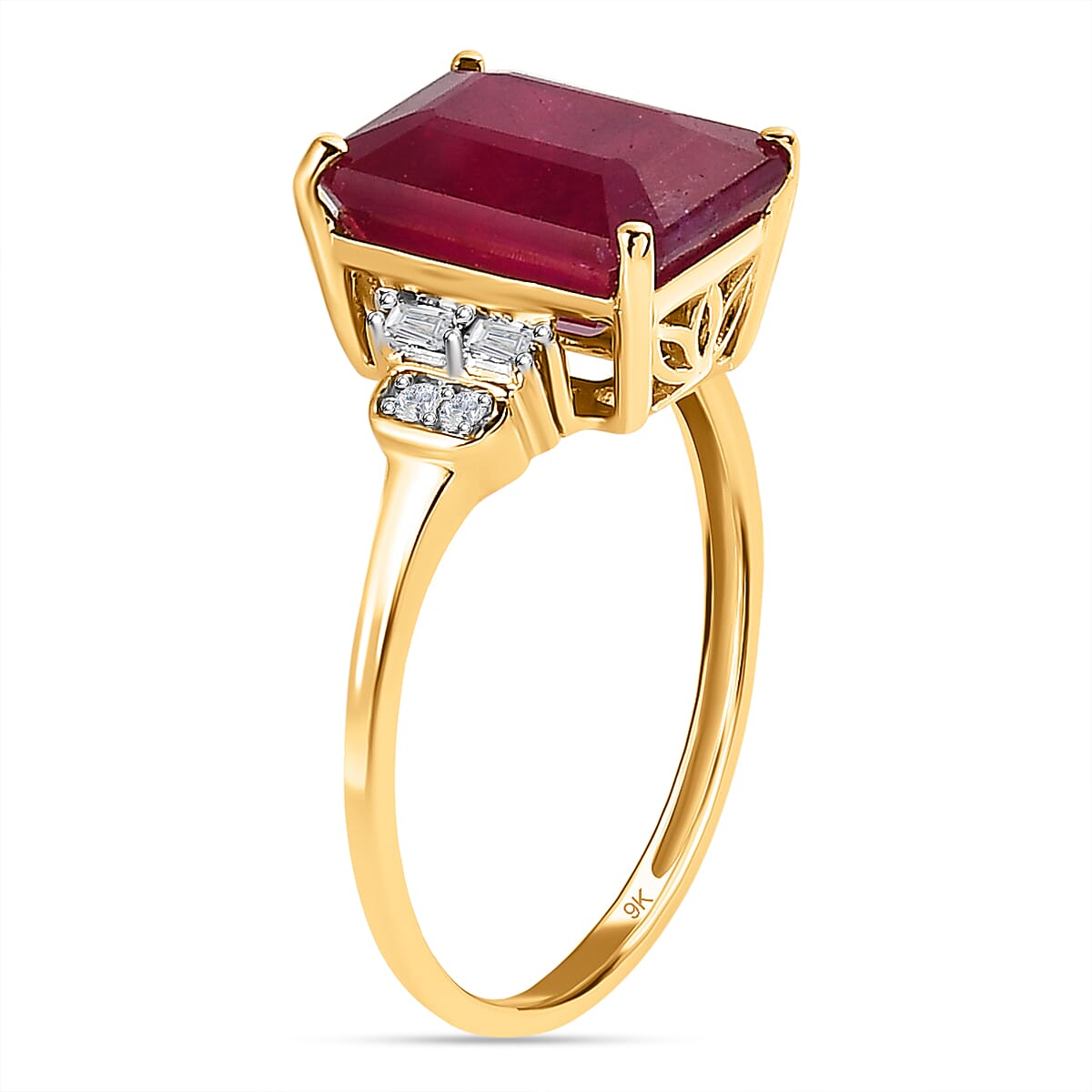 9K Yellow Gold African Ruby and Diamond Ring 4.96 Ct
