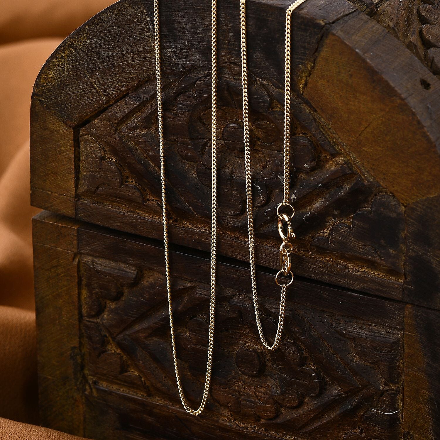 Hatton Garden Closeout Deal  - 18K Yellow Gold Diamond Cut Curb Necklace (Size - 20)