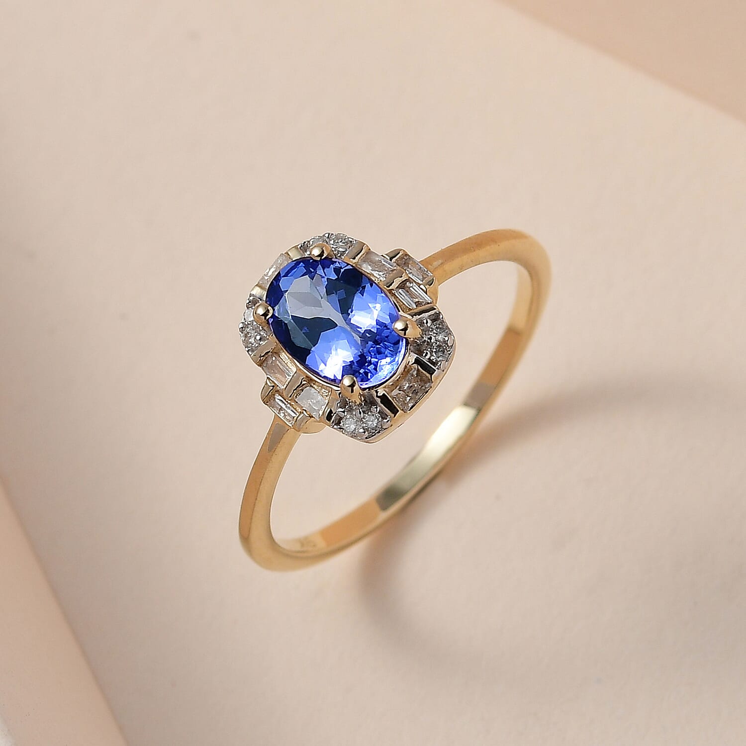 9K Gold Tanzanite and Diamond Ring 0.83 Ct