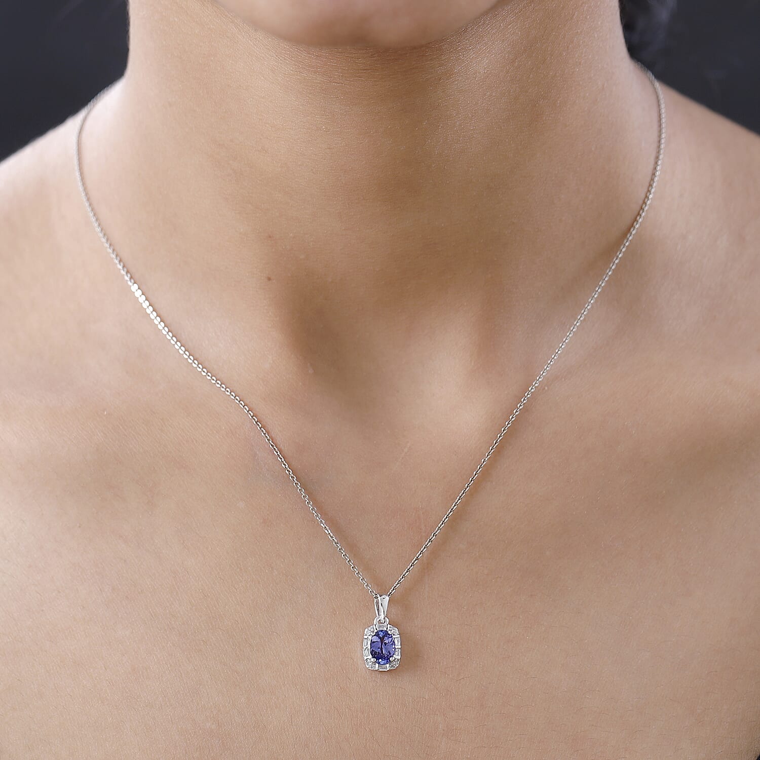 9K White Gold Tanzanite and Diamond Pendant 0.83 Ct