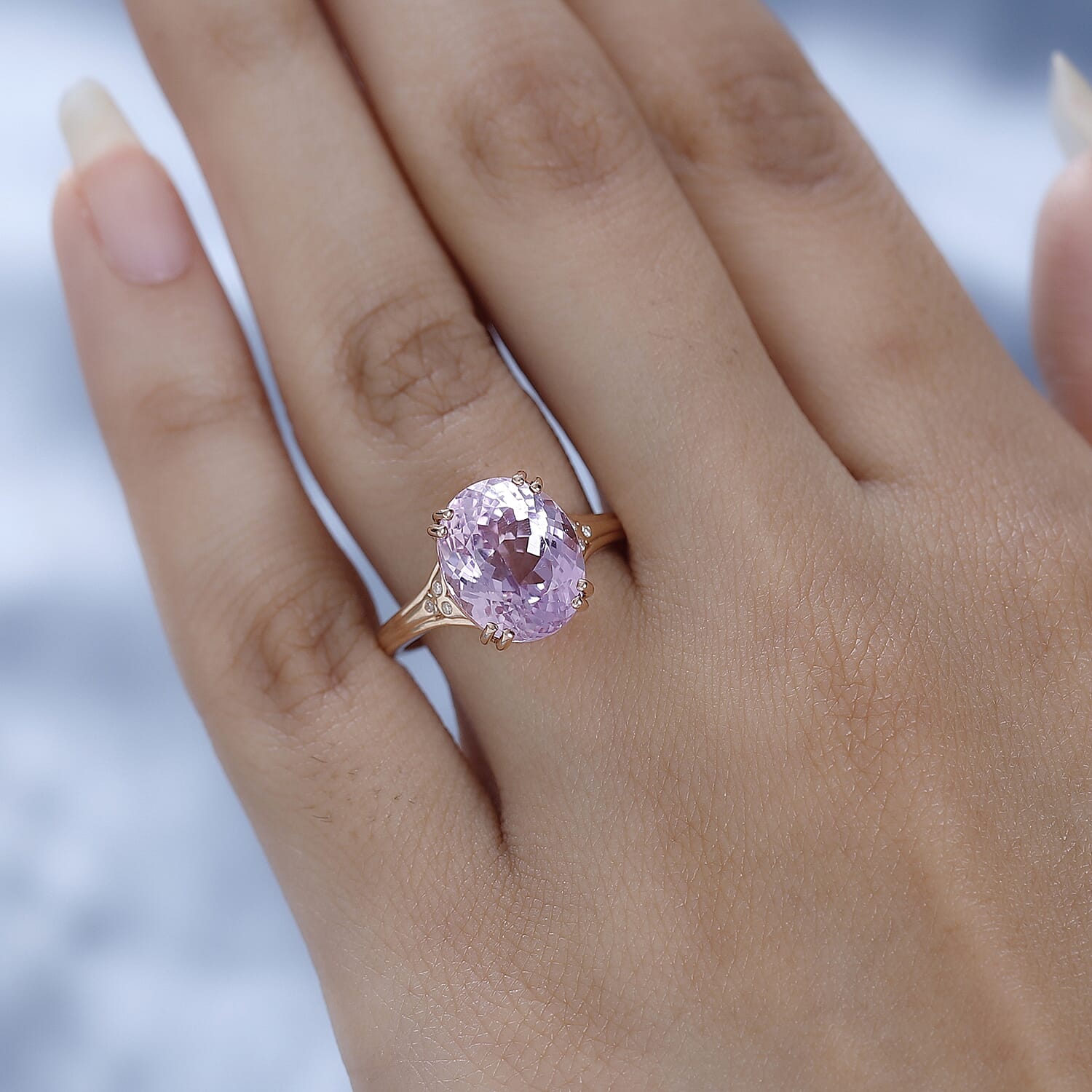 9K Rose Gold Kunzite and Moissanite Ring 6.47 Ct.